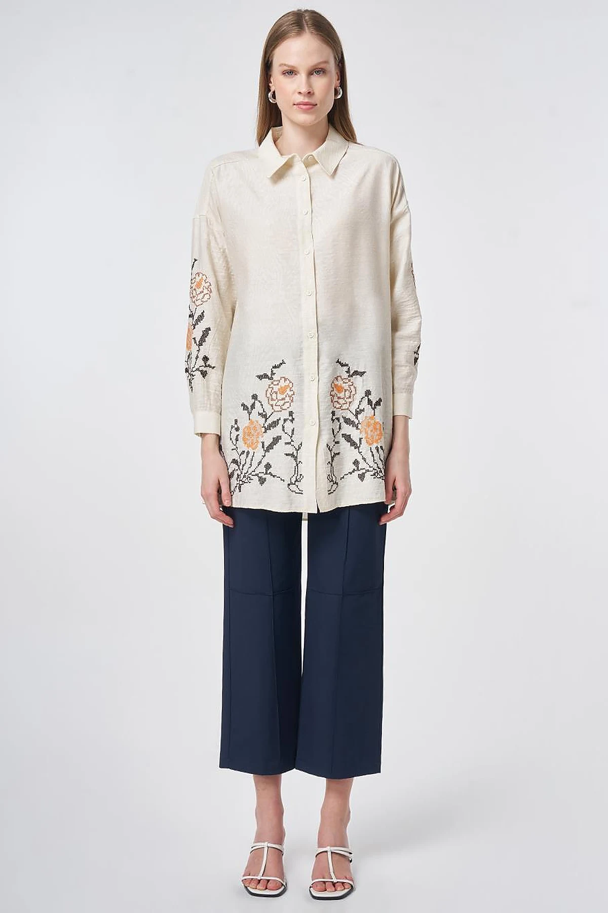 Etamine Embroidered Viscose-Cotton Tunic in Ecru