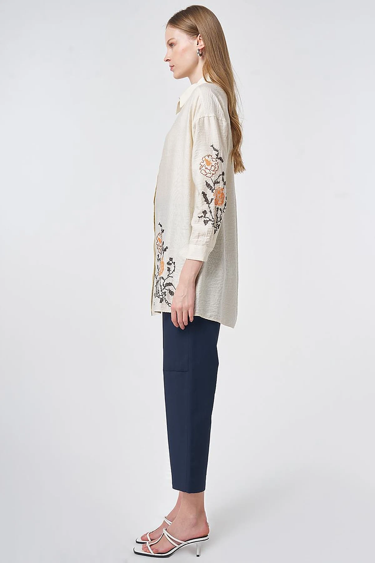 Etamine Embroidered Viscose-Cotton Tunic in Ecru