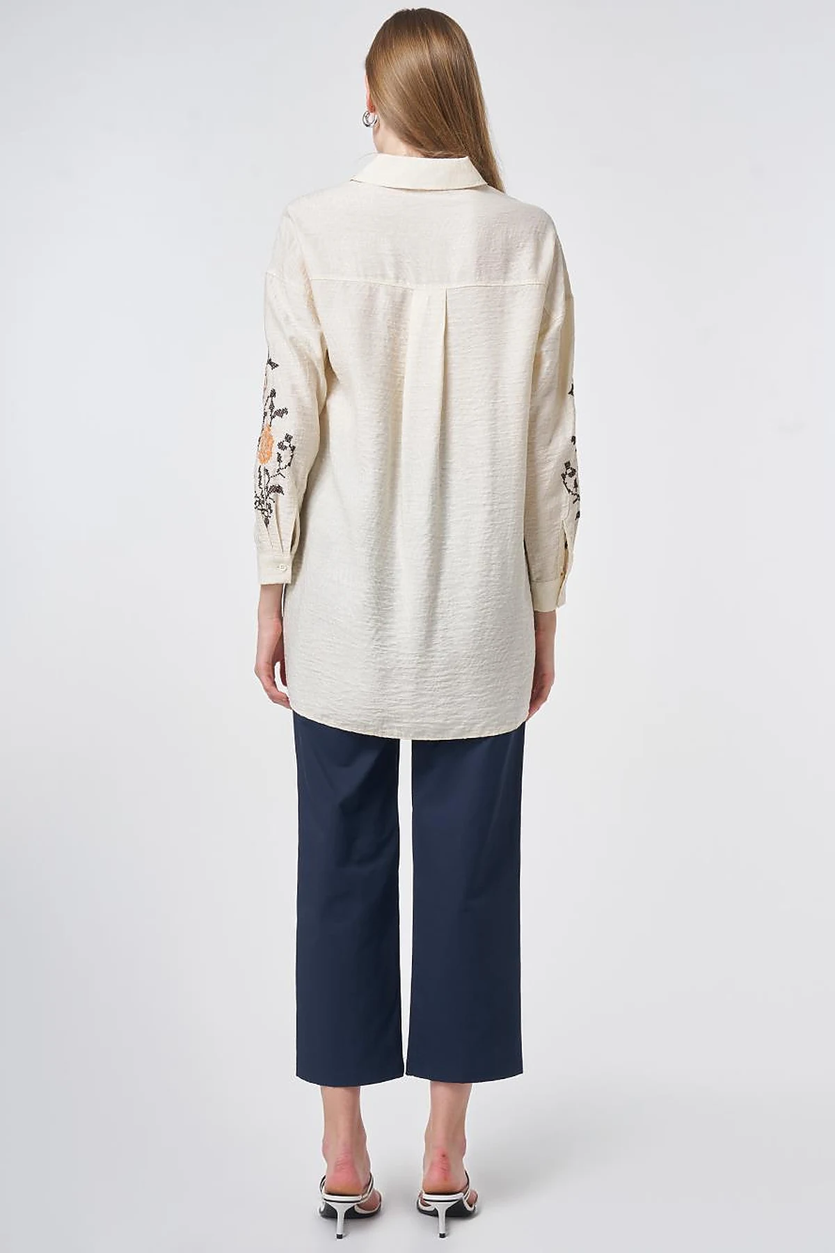 Etamine Embroidered Viscose-Cotton Tunic in Ecru