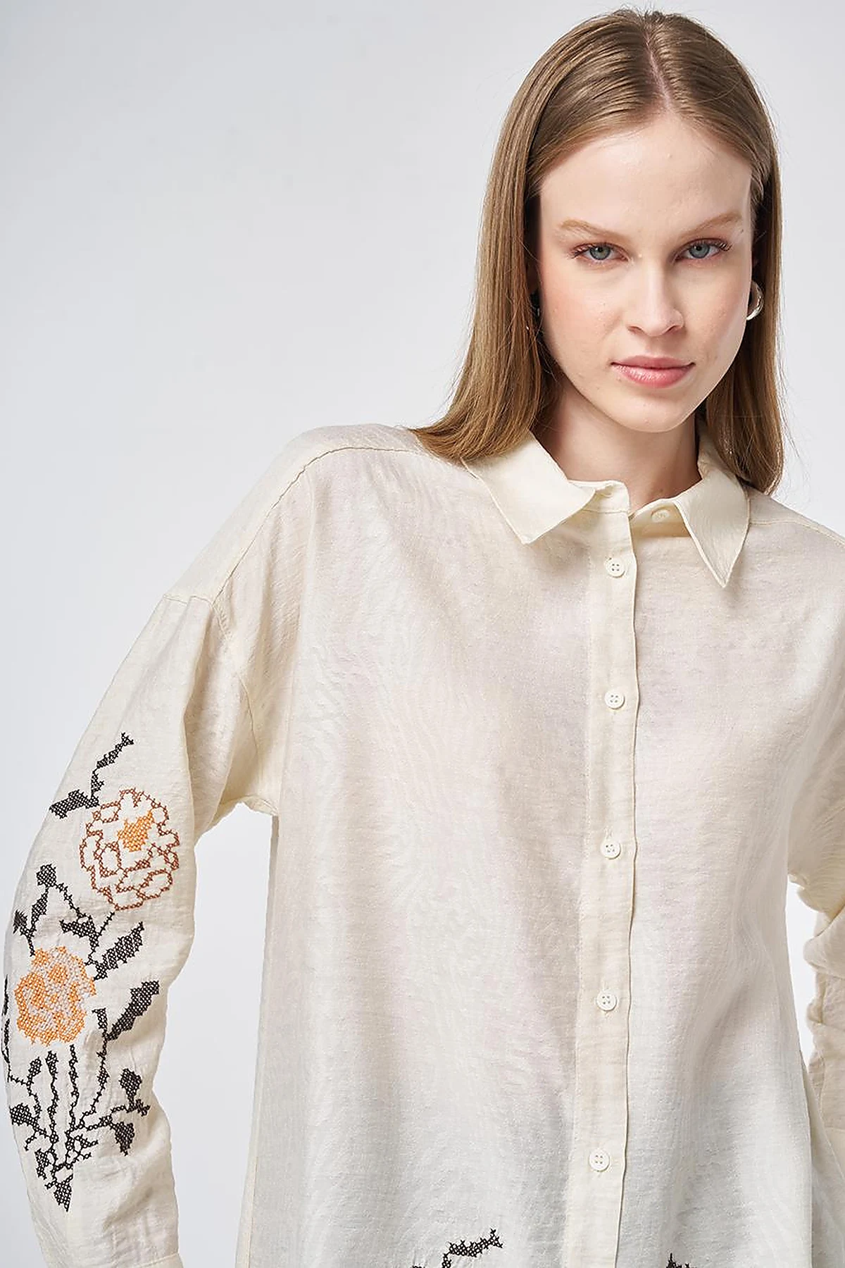 Etamine Embroidered Viscose-Cotton Tunic in Ecru