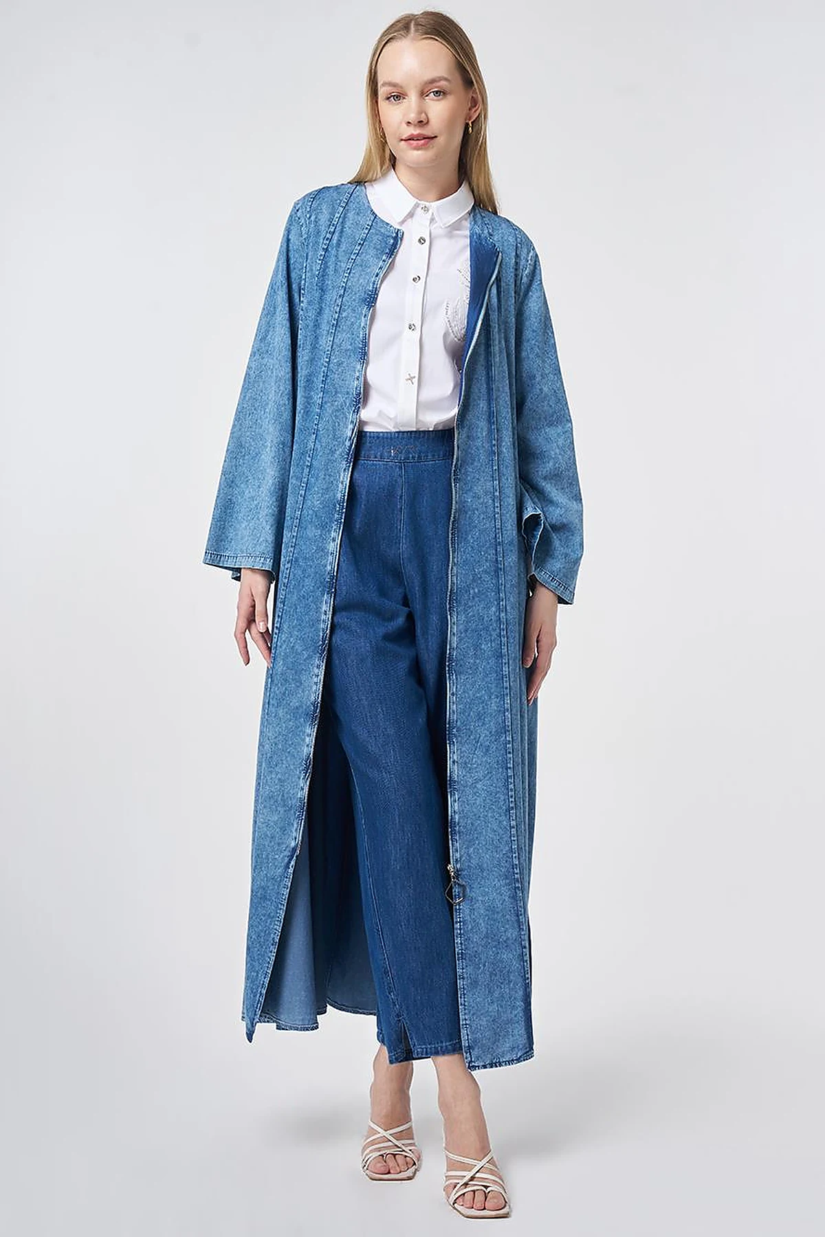 Washed Panel-Stitched Throw-On Blue