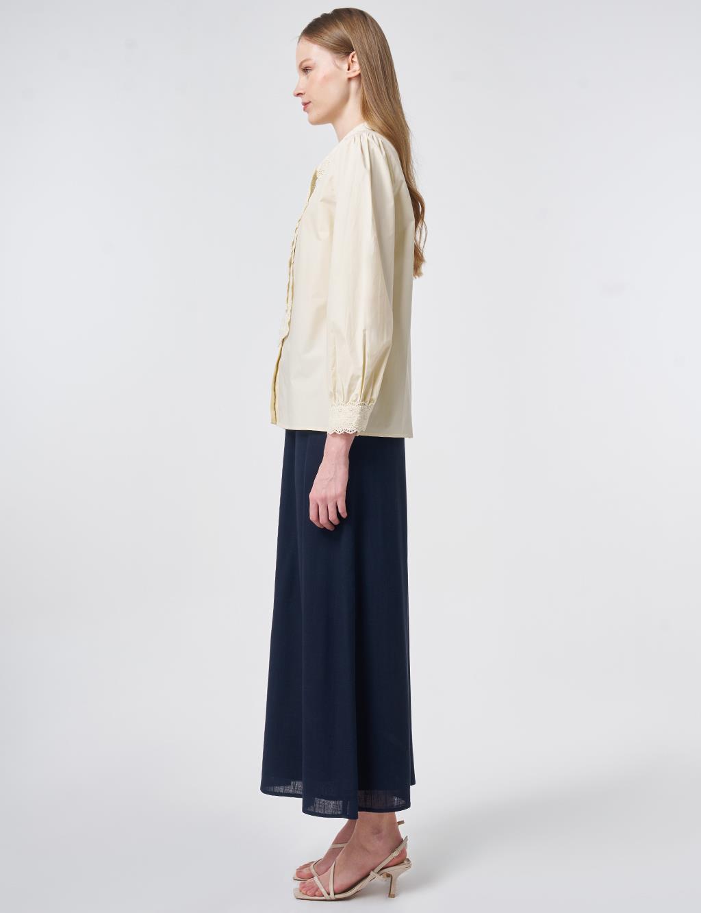 100% Cotton Lace-Trimmed Blouse Cream