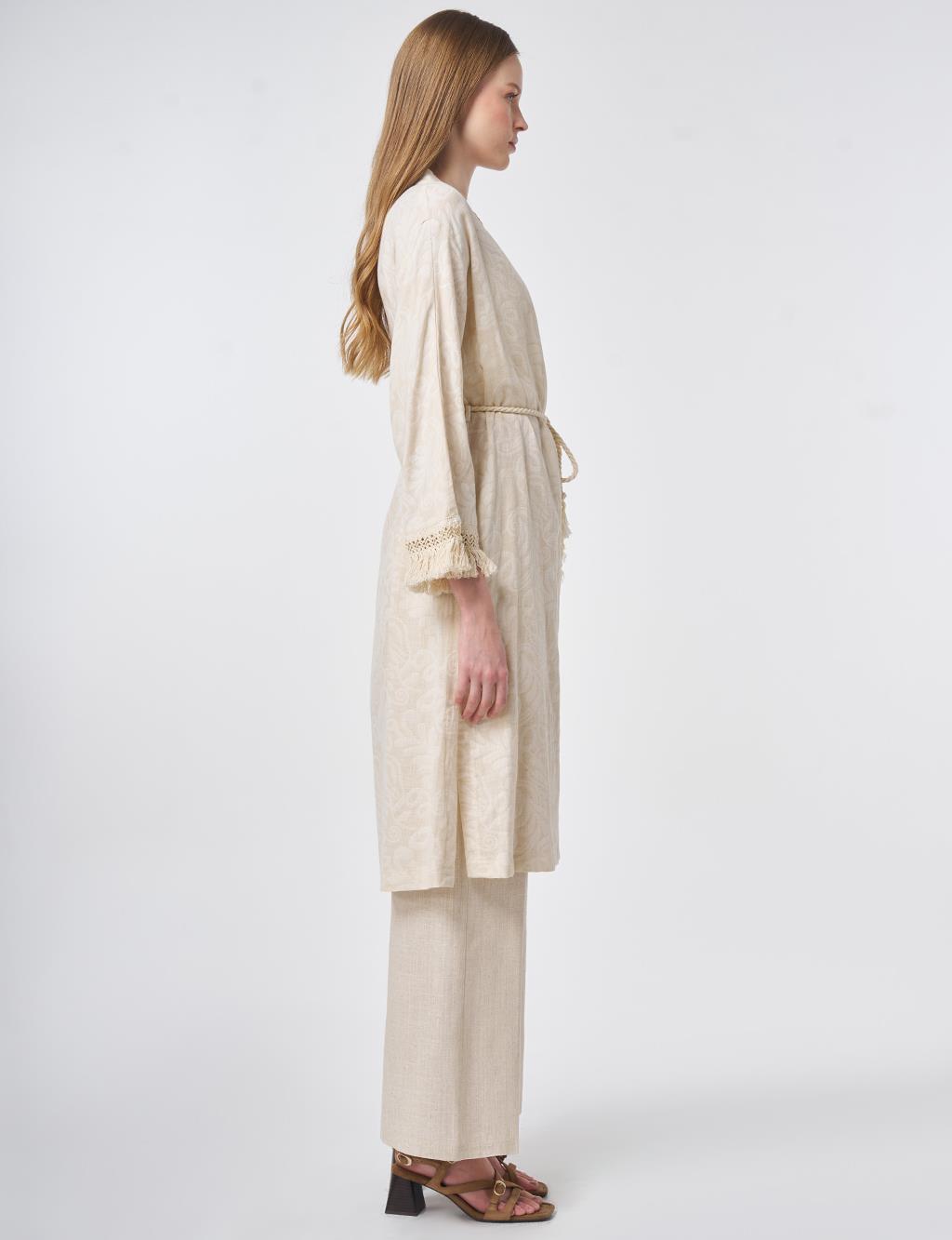 Bilekleri Püsküllü Kimono Krem 