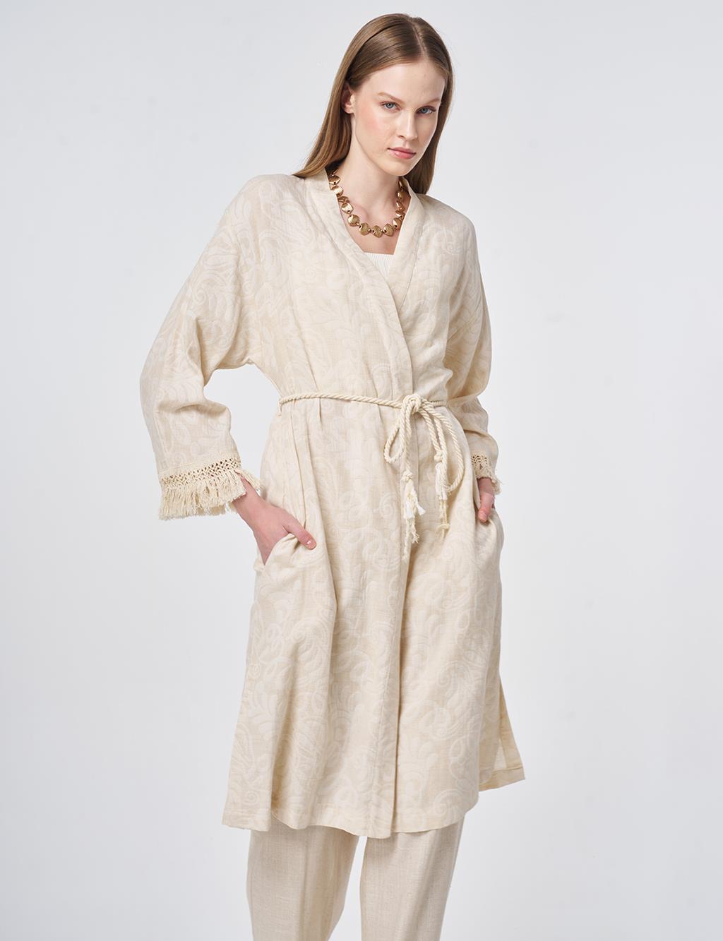 Bilekleri Püsküllü Kimono Krem 