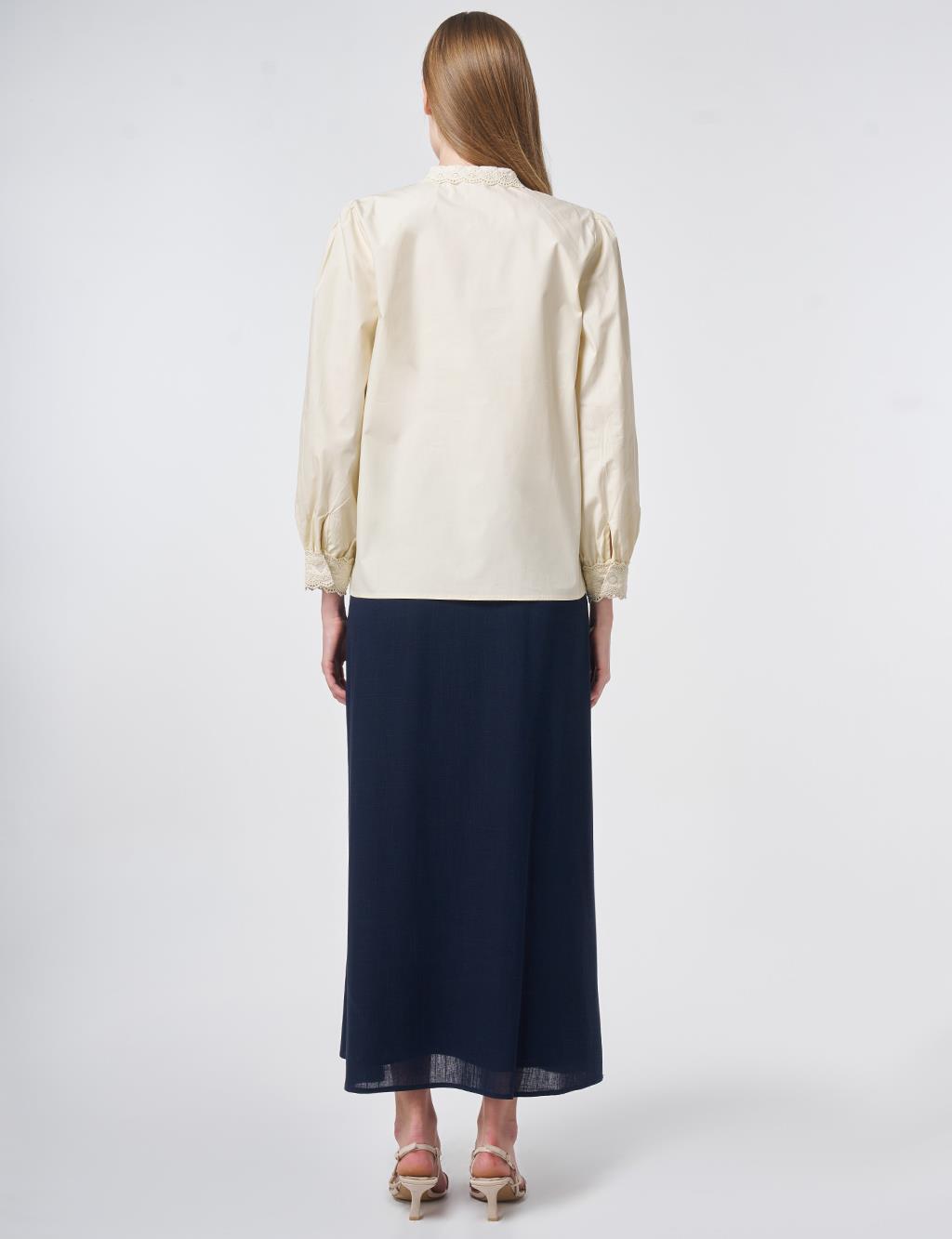 100% Cotton Lace-Trimmed Blouse Cream