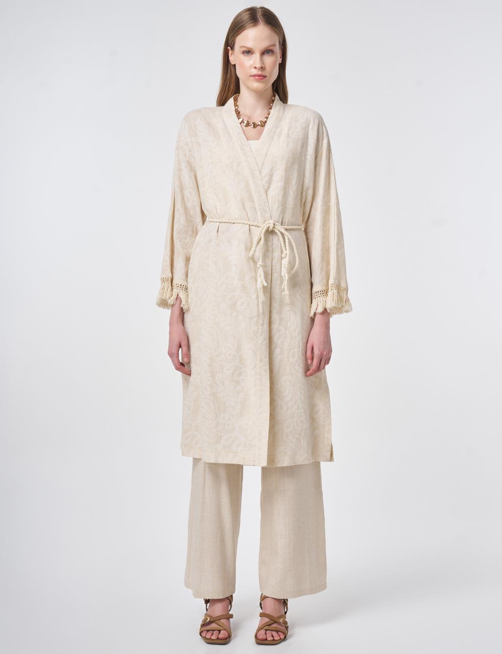 Bilekleri Püsküllü Kimono Krem 