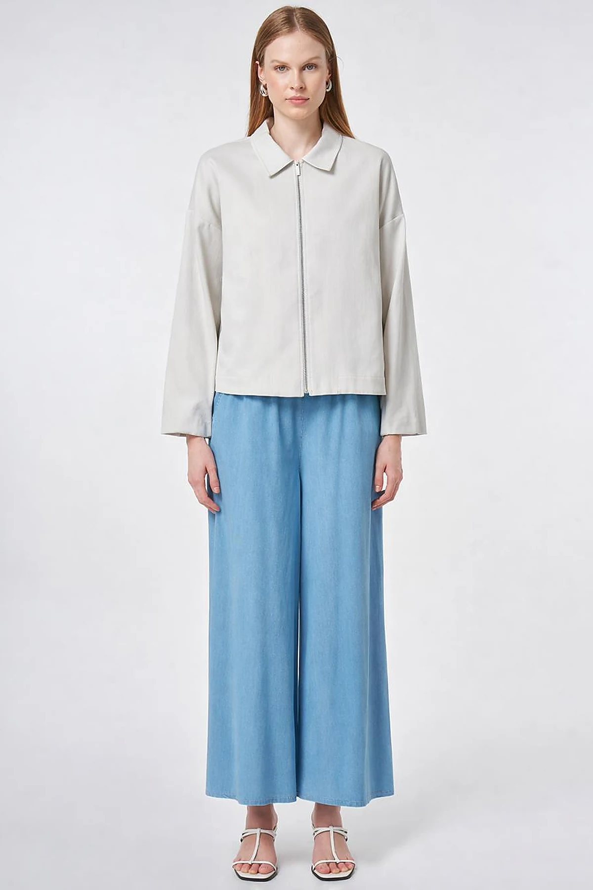 Zip-Closure Non-Denim Cropped Jacket in Gray