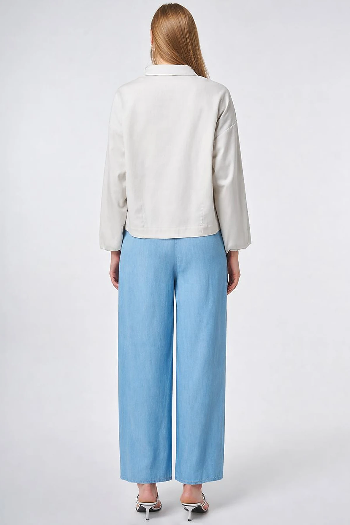 Zip-Closure Non-Denim Cropped Jacket in Gray