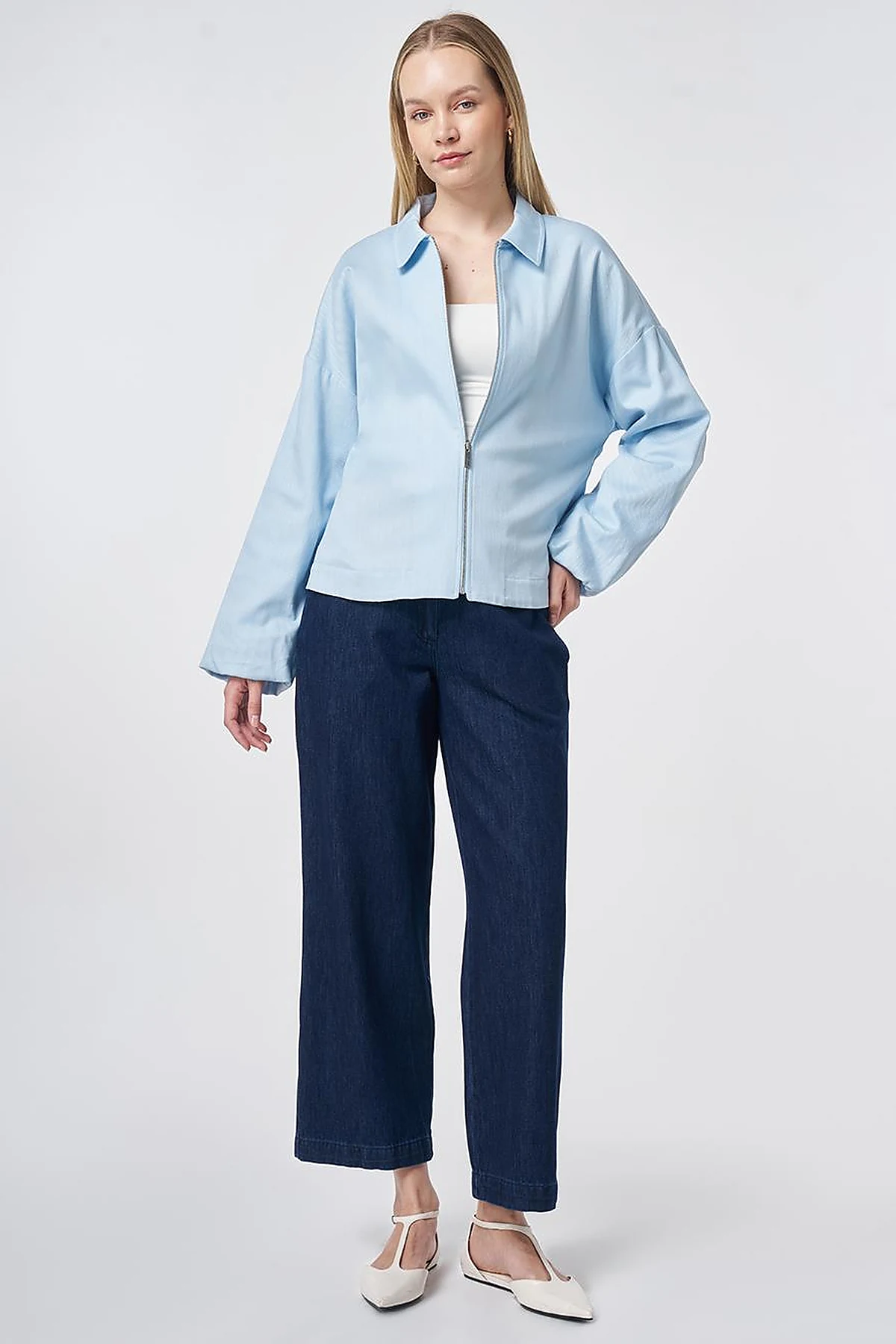 Zip-Closure Non-Denim Cropped Jacket in Blue