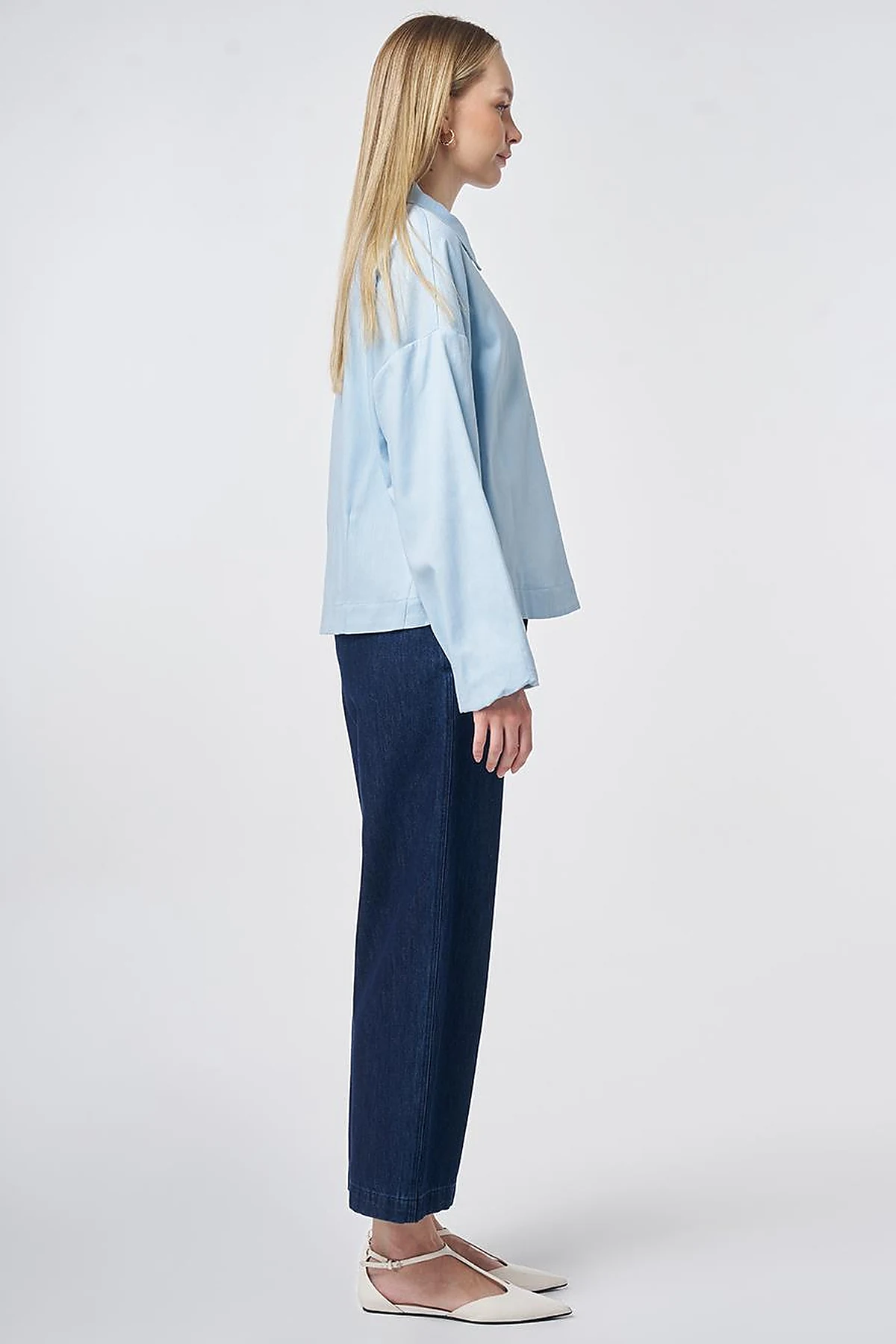 Zip-Closure Non-Denim Cropped Jacket in Blue