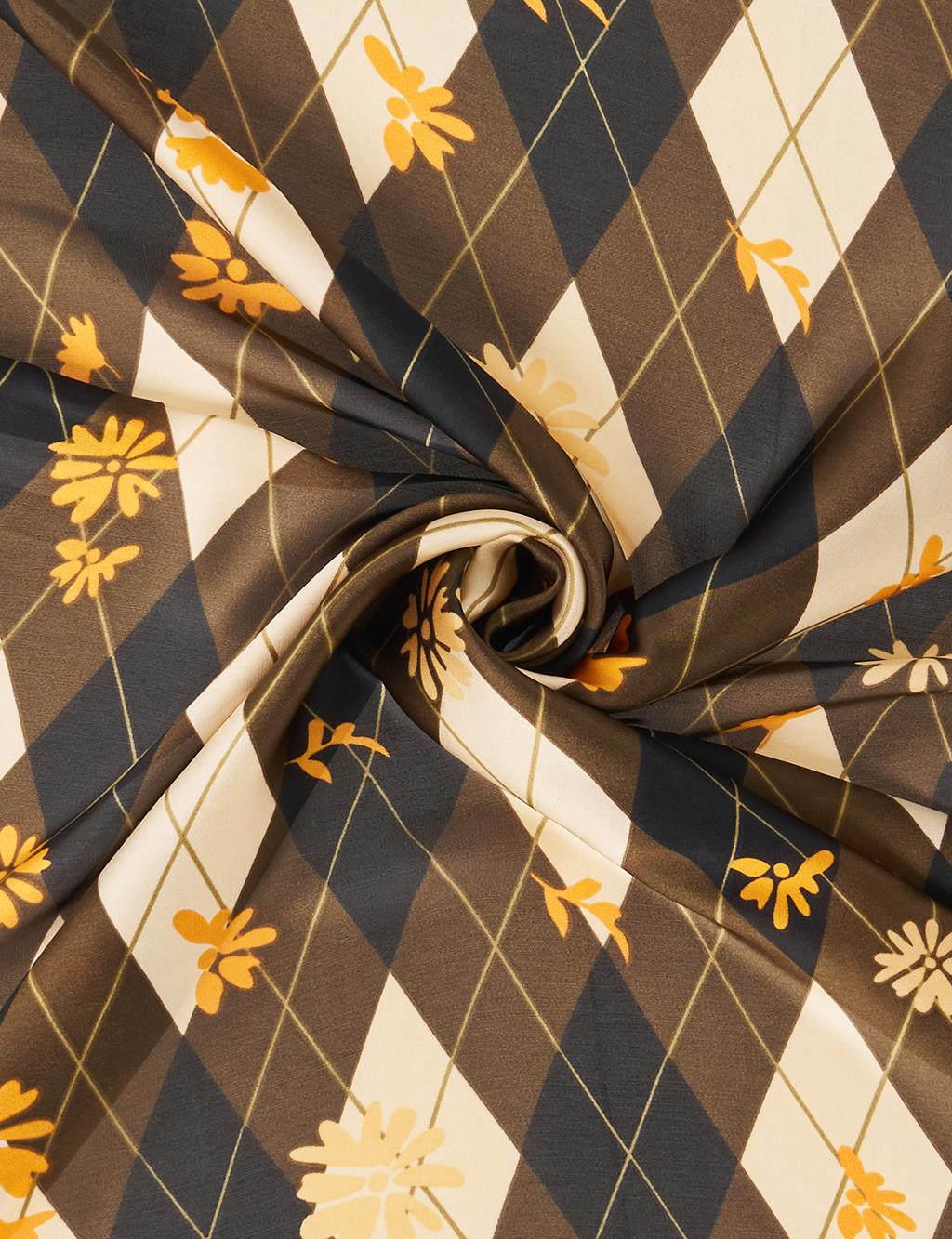 Brown-Ecru Diamond Pattern Scarf