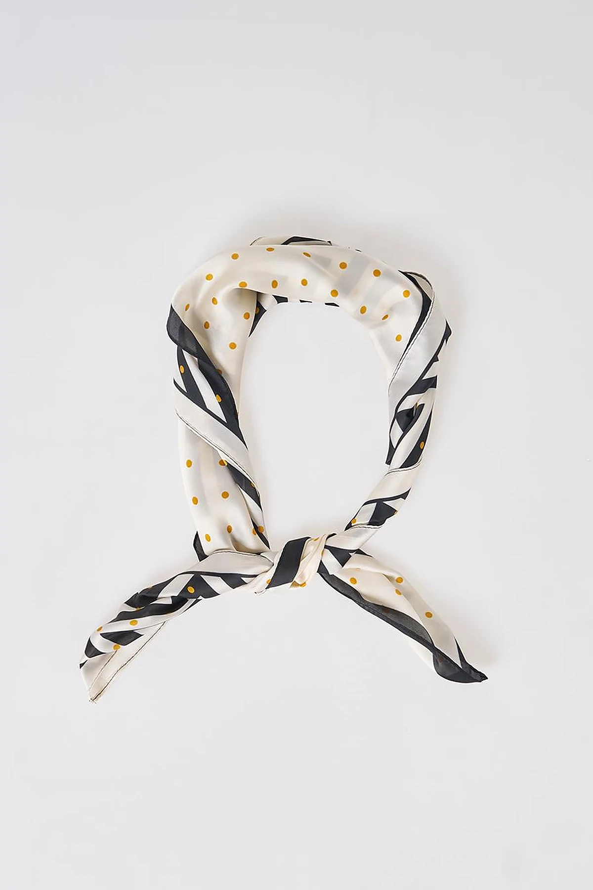 Optic White Zigzag Pattern Scarf