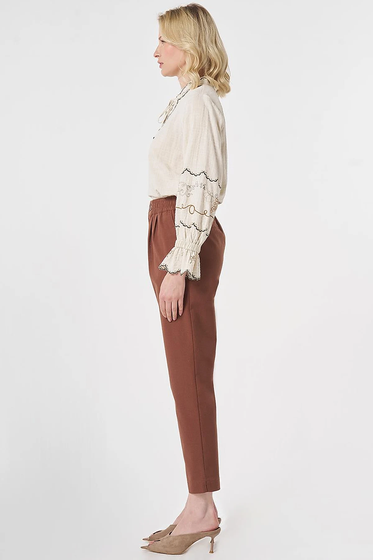 Pleated Rayon Pants Brown