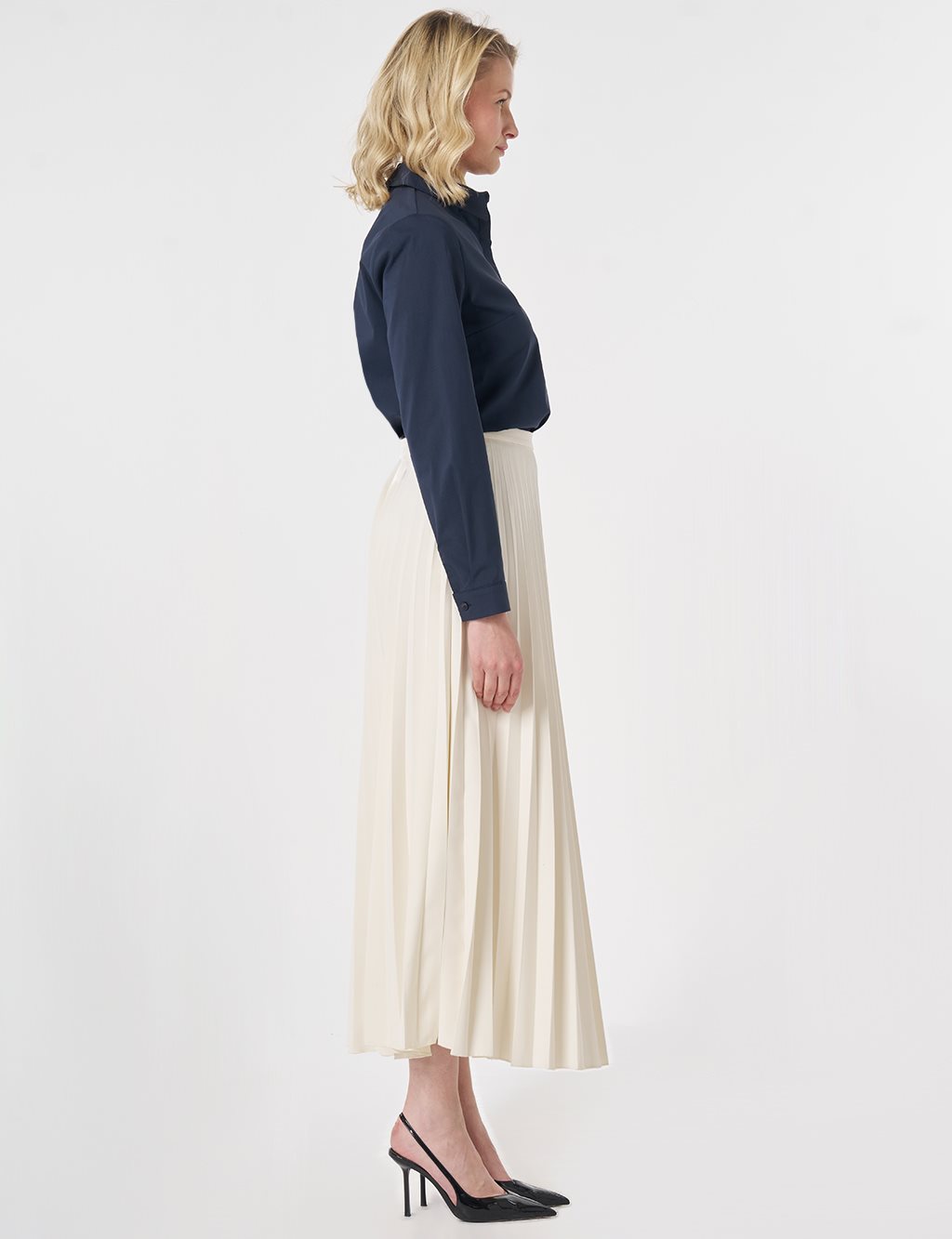 Zipped Pleated Skirt Ecru