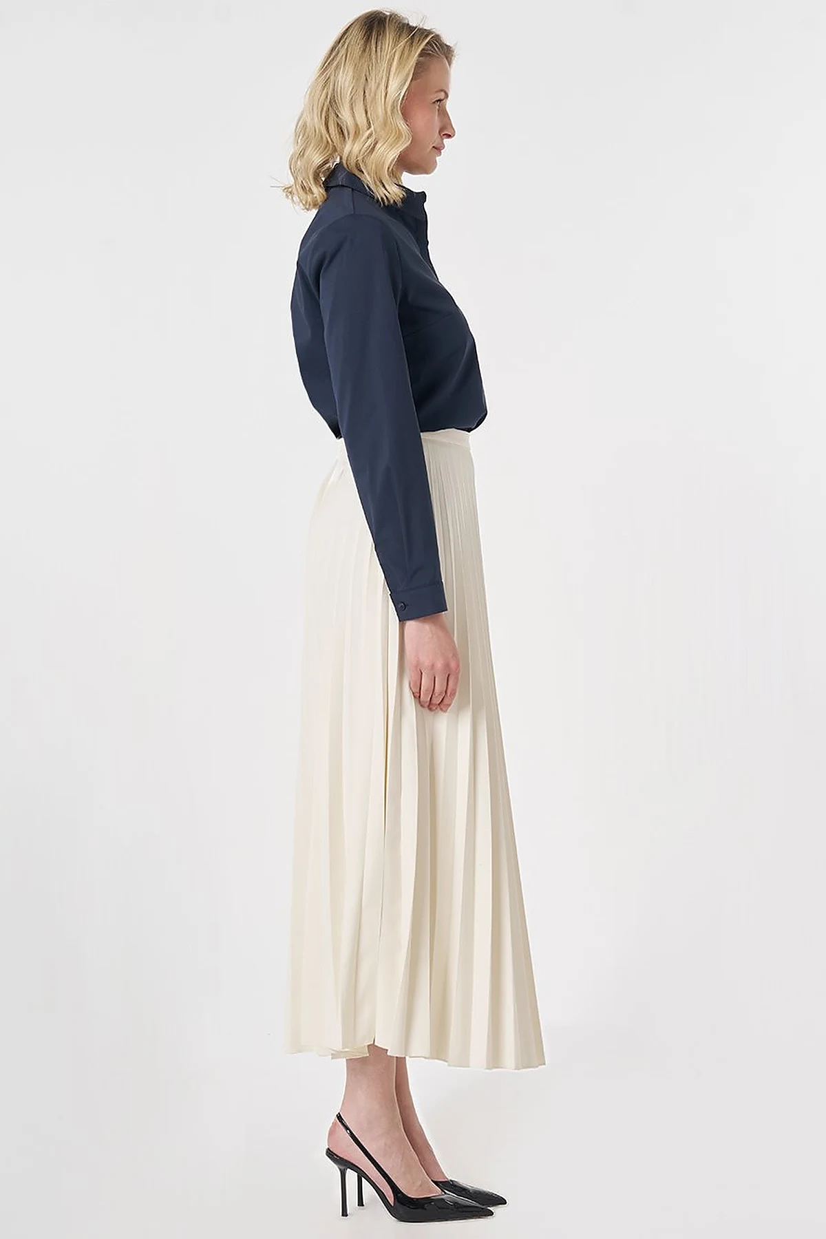 Zipped Pleated Skirt Ecru