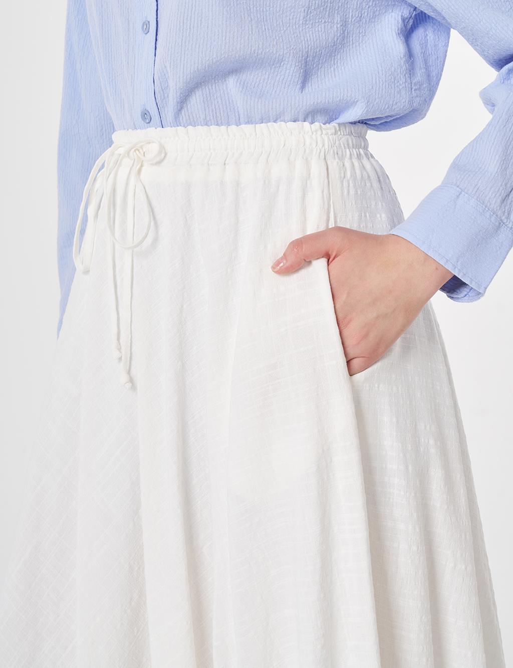 Crinkled Flared Skirt Off White