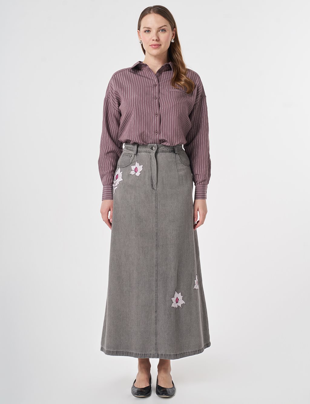 Çiçek Aplikeli Denim Etek Antrasit