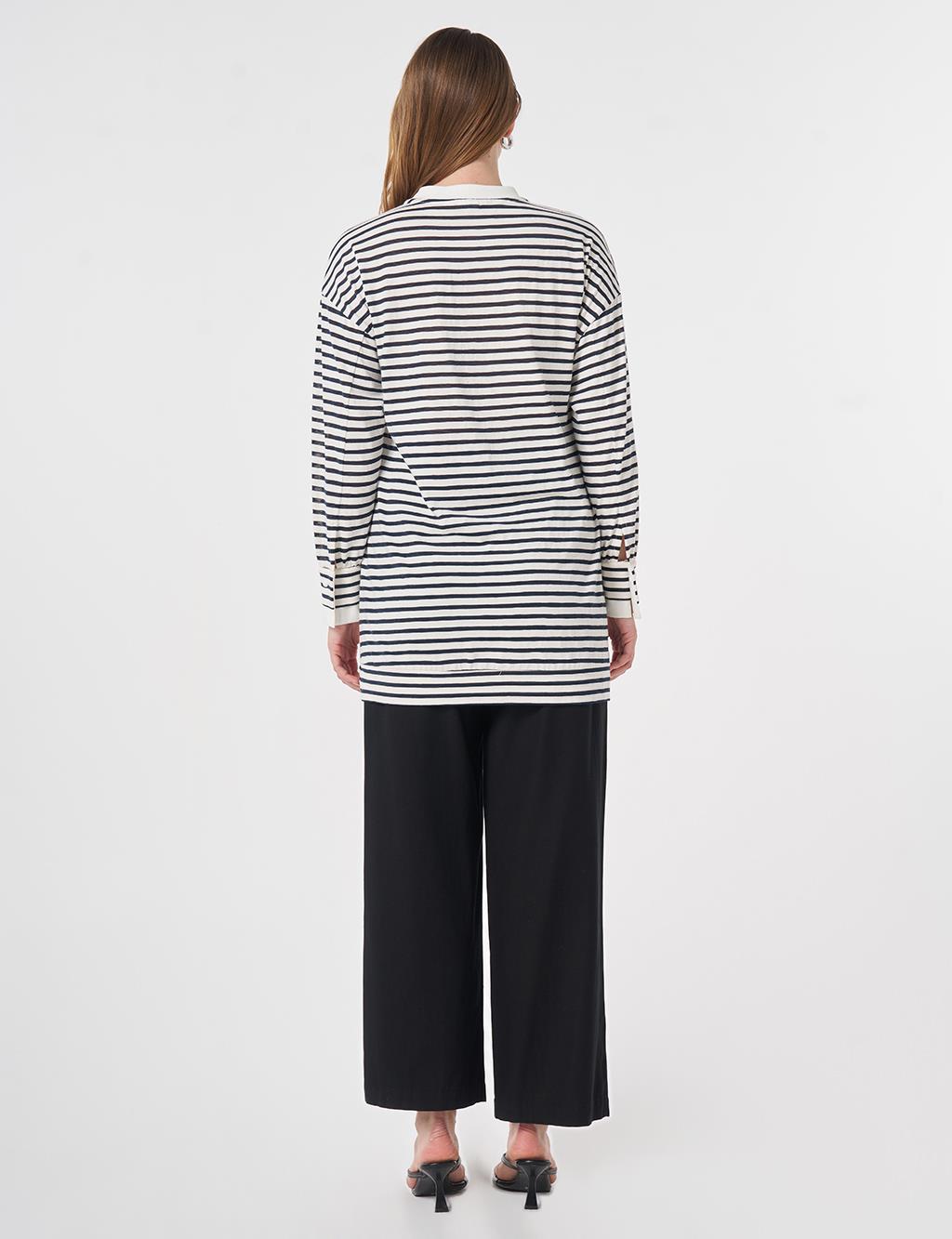 Embroidered Appliqué Stripe Pattern Knitted Sweatshirt Dark Navy