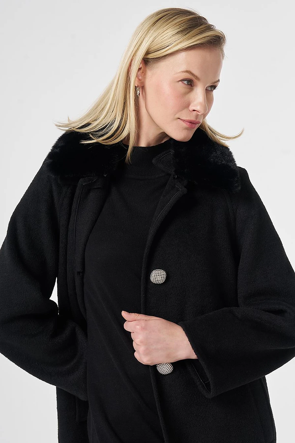 Long Wool Coat with Fur Collar Black