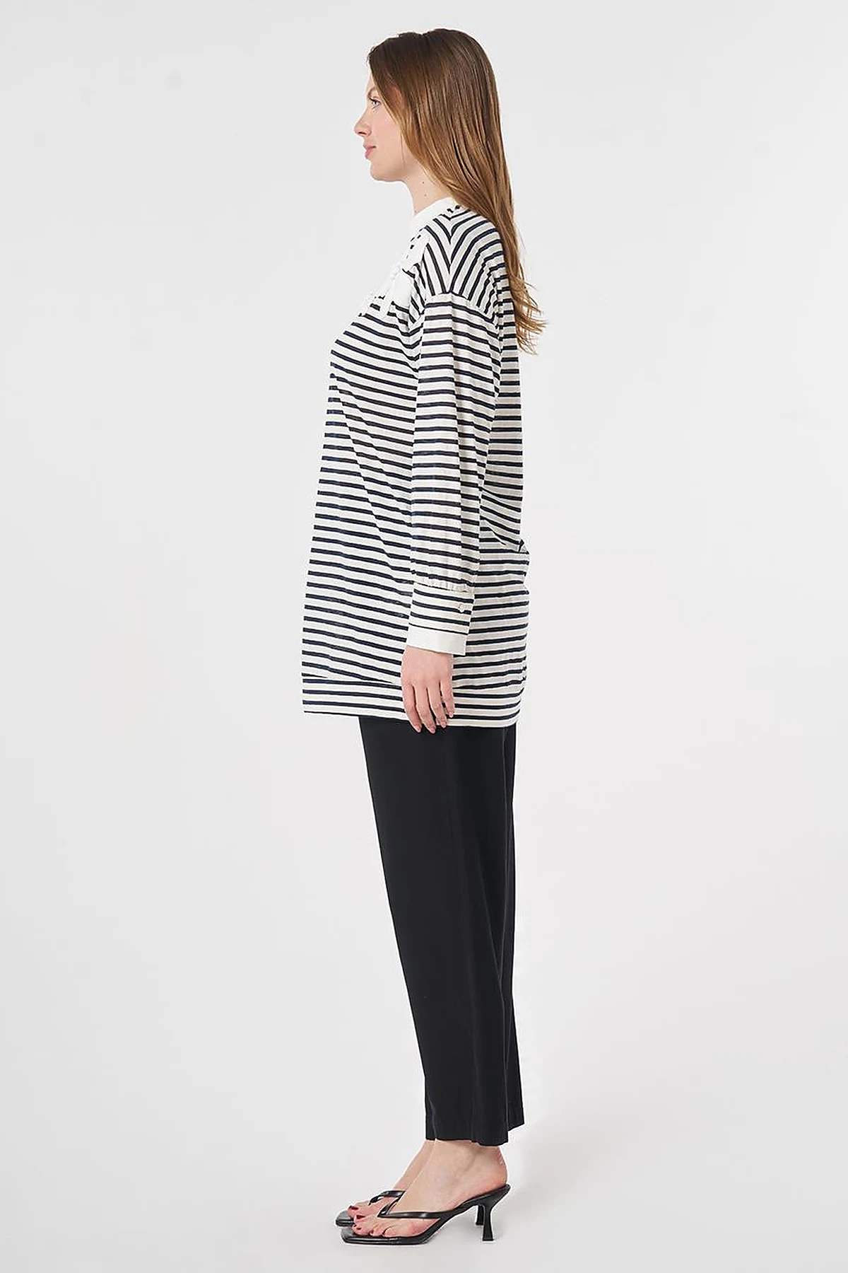 Embroidered Appliqué Stripe Pattern Knitted Sweatshirt Dark Navy
