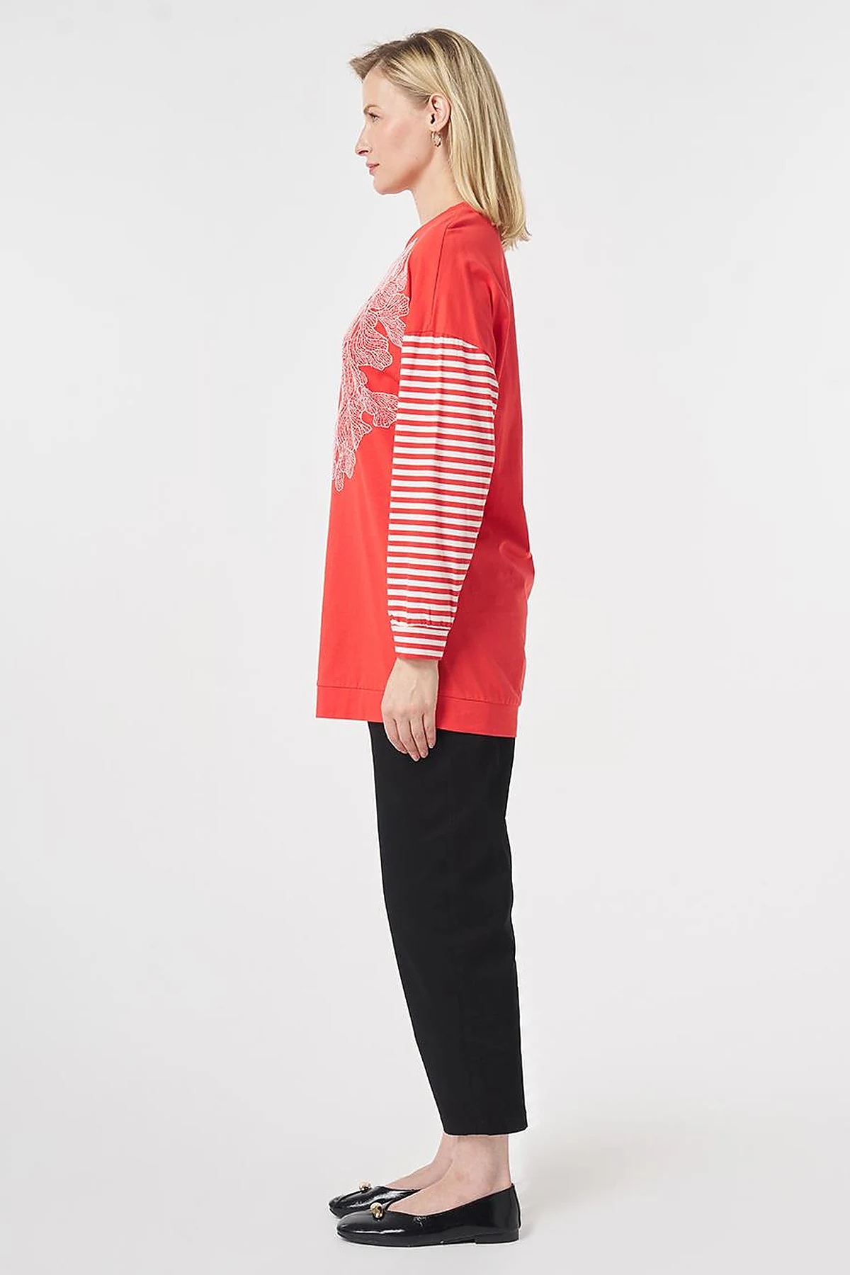 100% Cotton Embroidered Sweatshirt Red