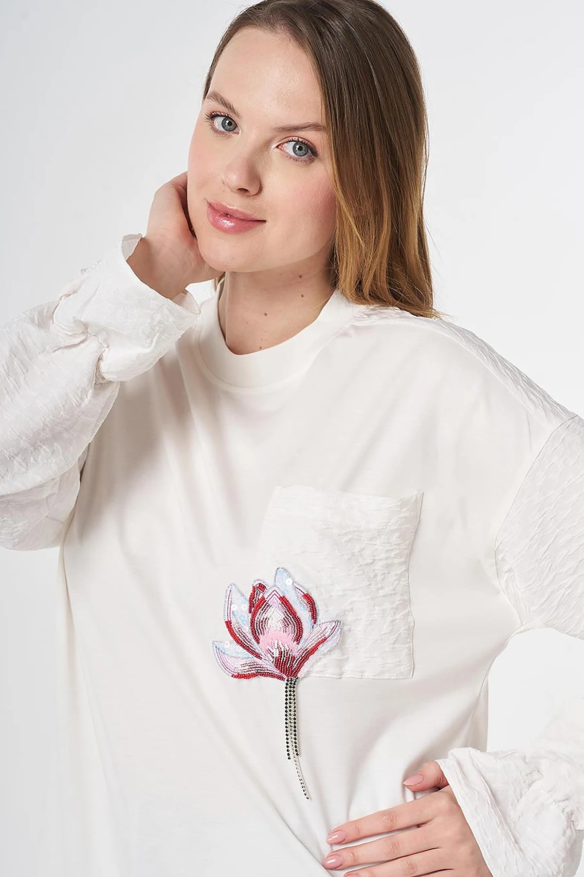 İşleme Detaylı Penye Sweatshirt Optik Beyaz 