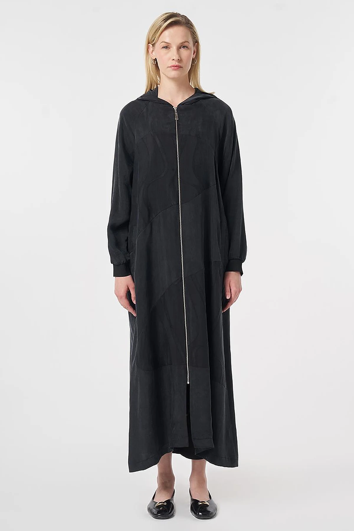 100% Lyocell Topstitched Hooded Outerwear Black