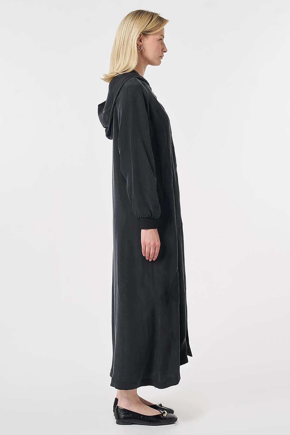 100% Lyocell Topstitched Hooded Outerwear Black