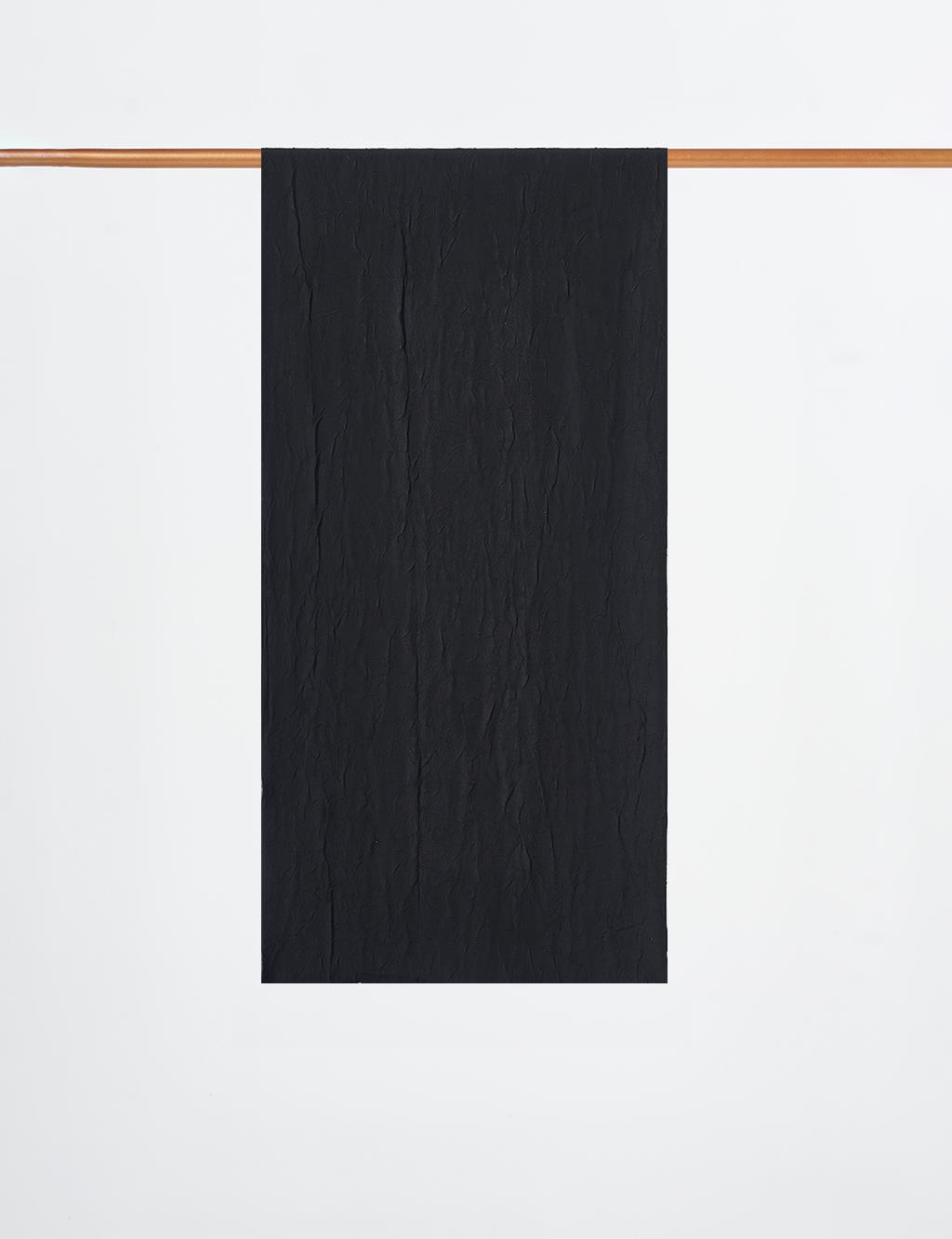 Crinkle Shawl Black