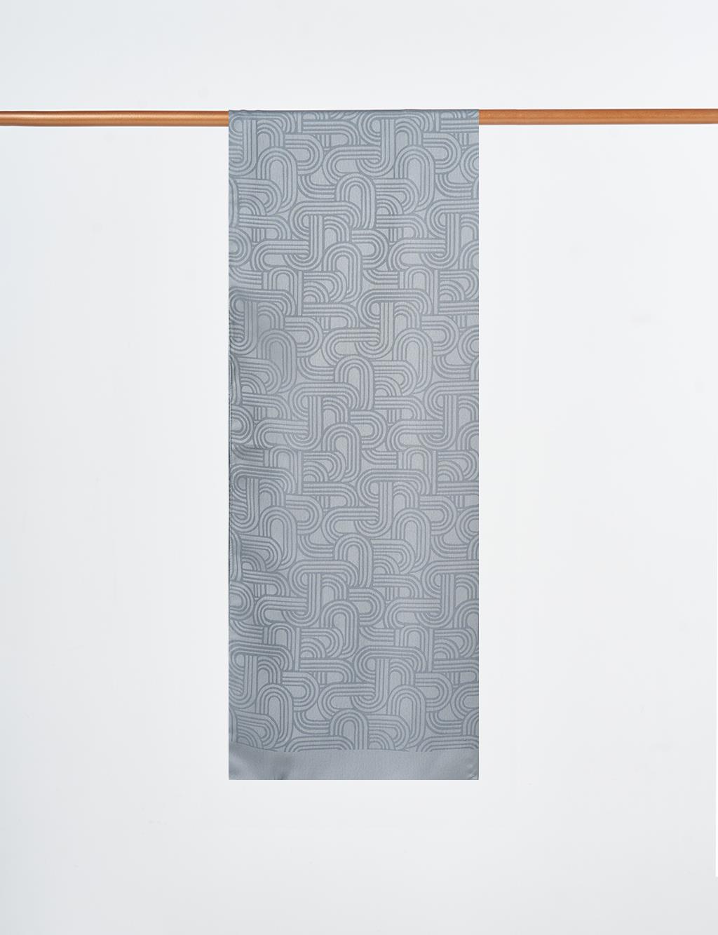 Geometric Pattern Shawl Gray