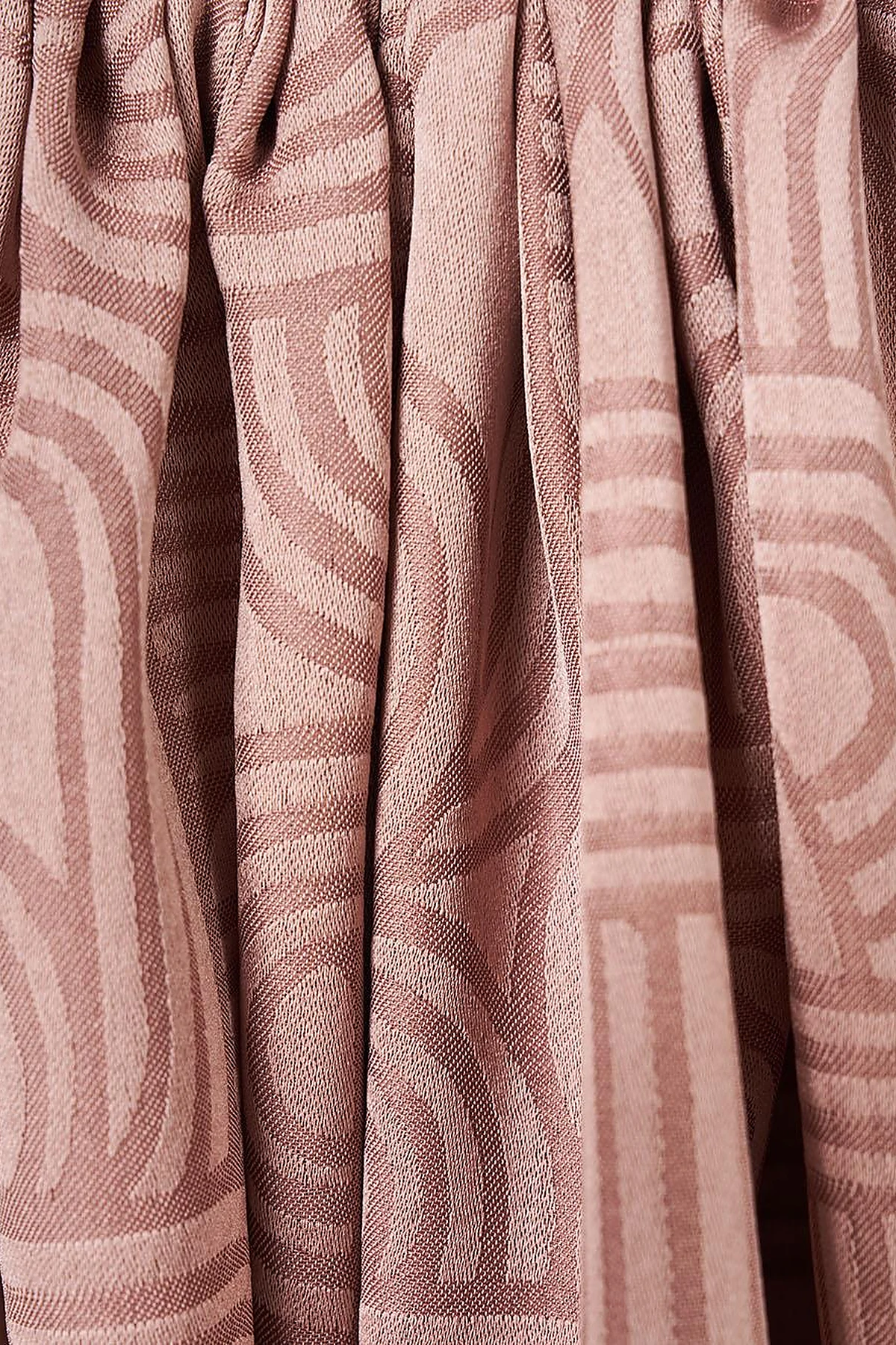 Geometric Pattern Shawl Milk Coffee