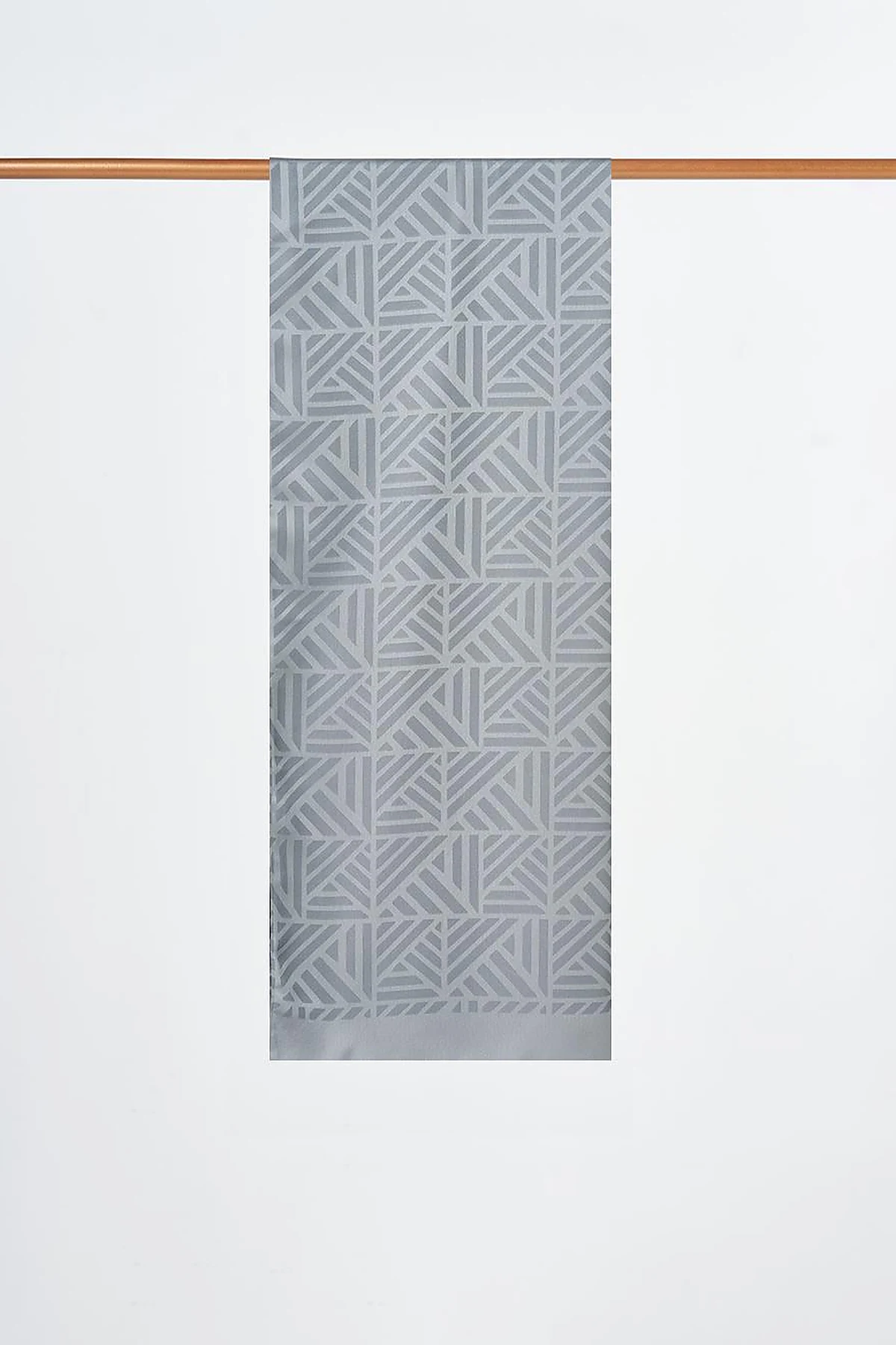 Labyrinth Pattern Shawl Gray