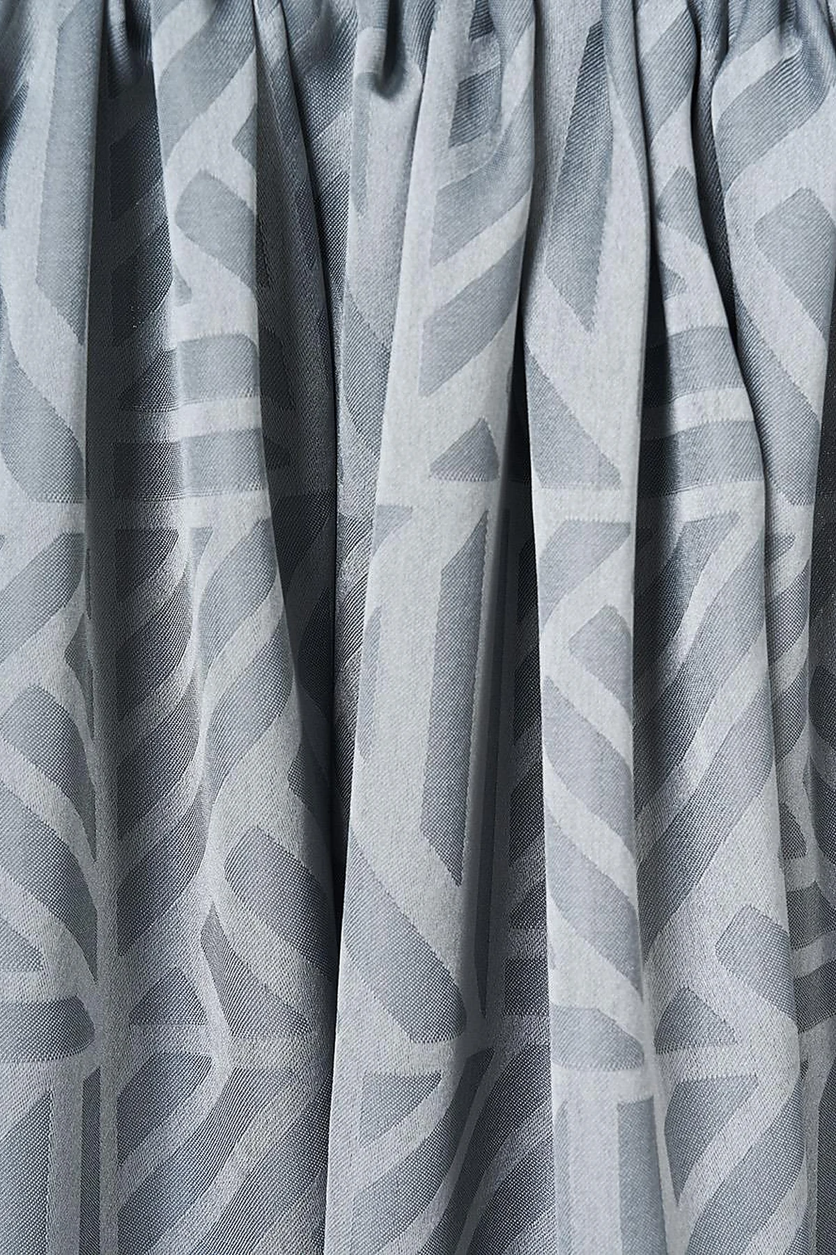 Labyrinth Pattern Shawl Gray