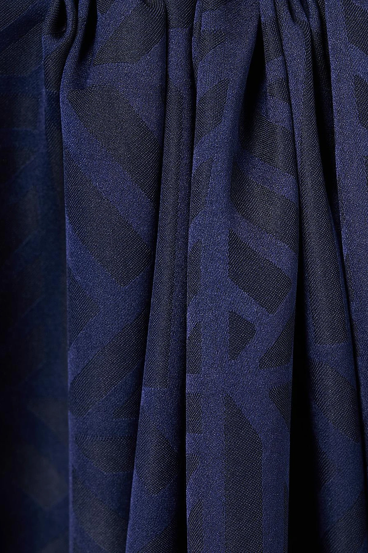 Labyrinth Pattern Shawl Navy