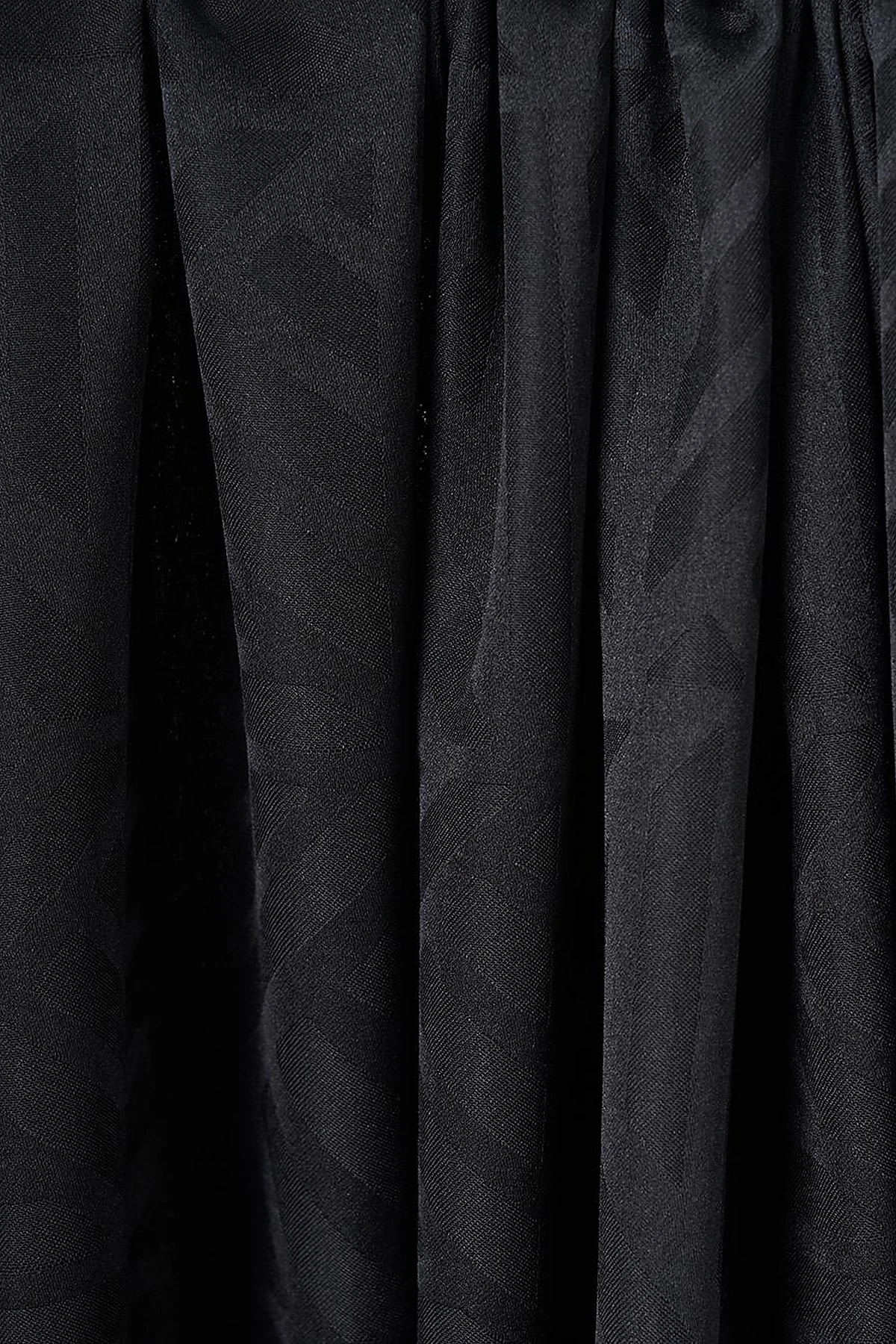 Labyrinth Pattern Shawl Black