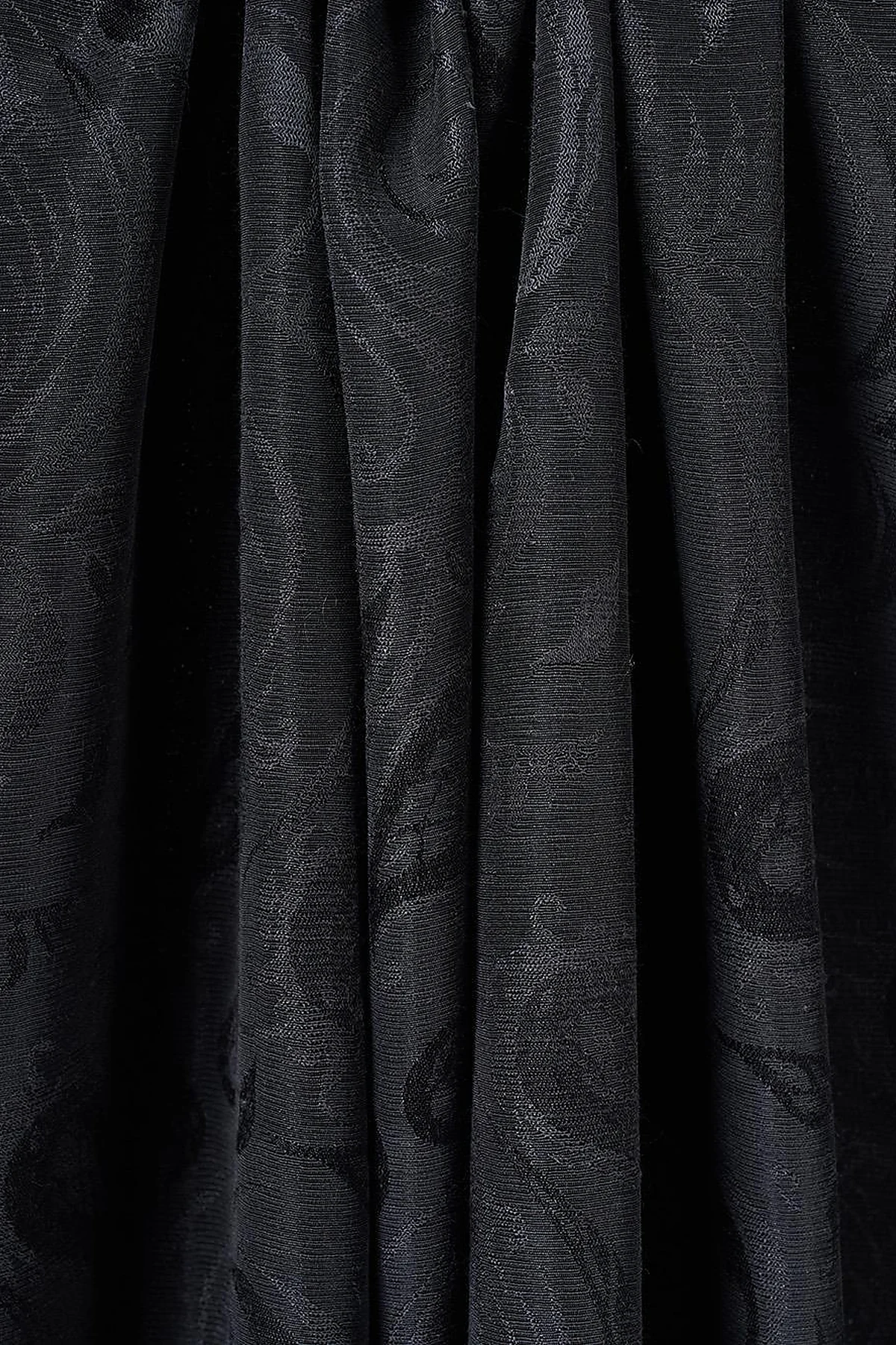 Leaf Pattern Lyocell Shawl Black