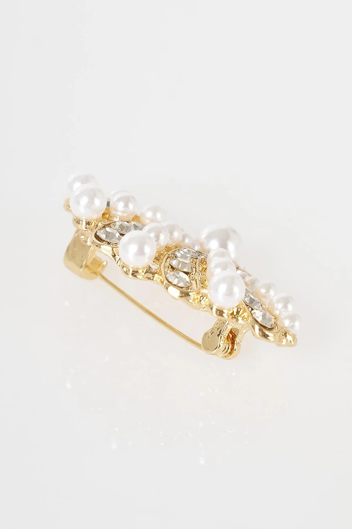 Pearl Detail Oyster Figure Brooch Gold