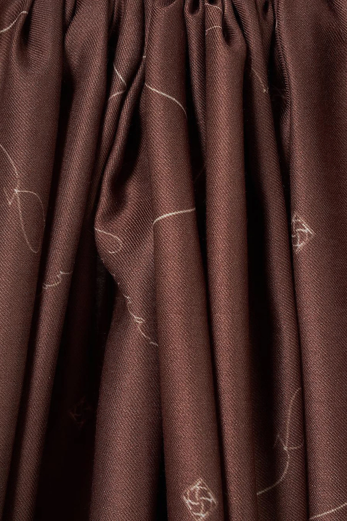 Signature Figurine Monogram Shawl Espresso