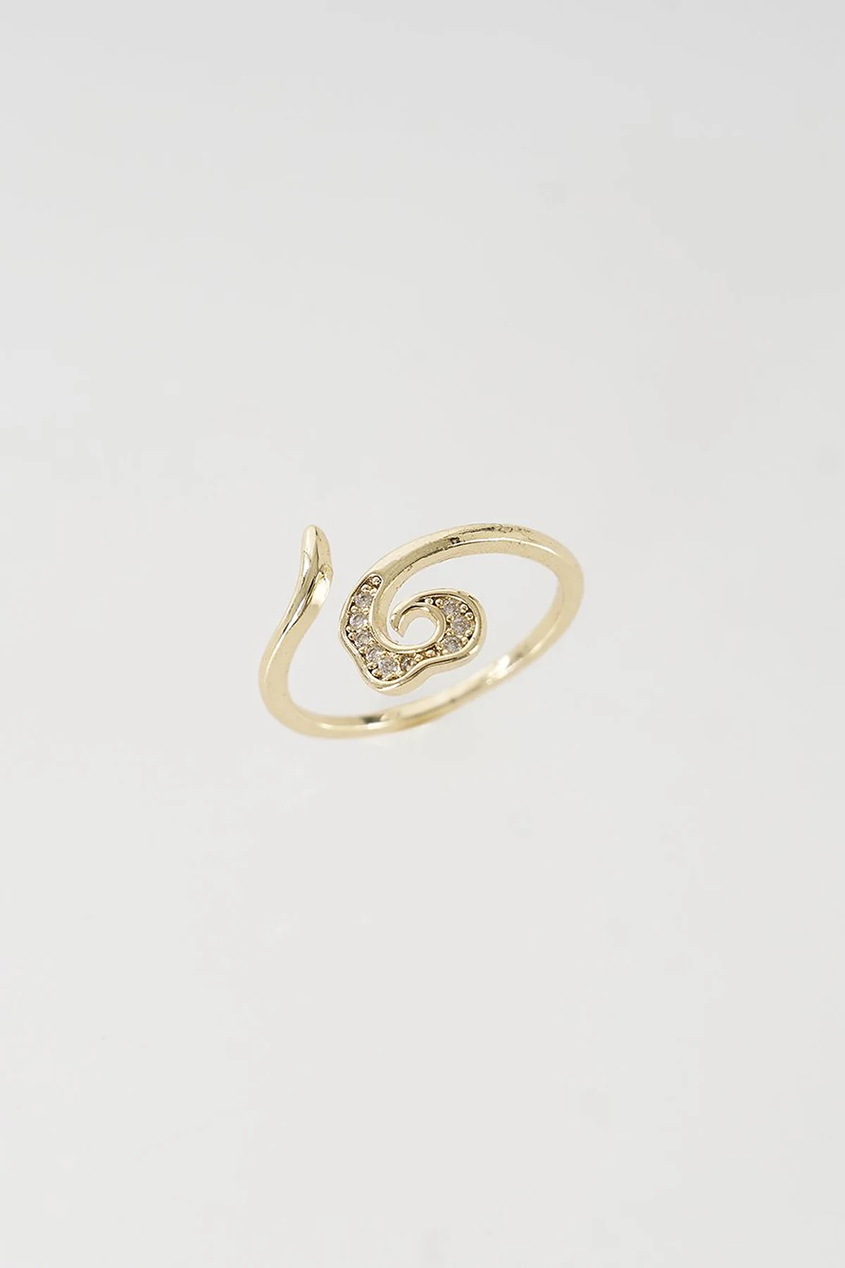 Curved Minimalist Ring Gold