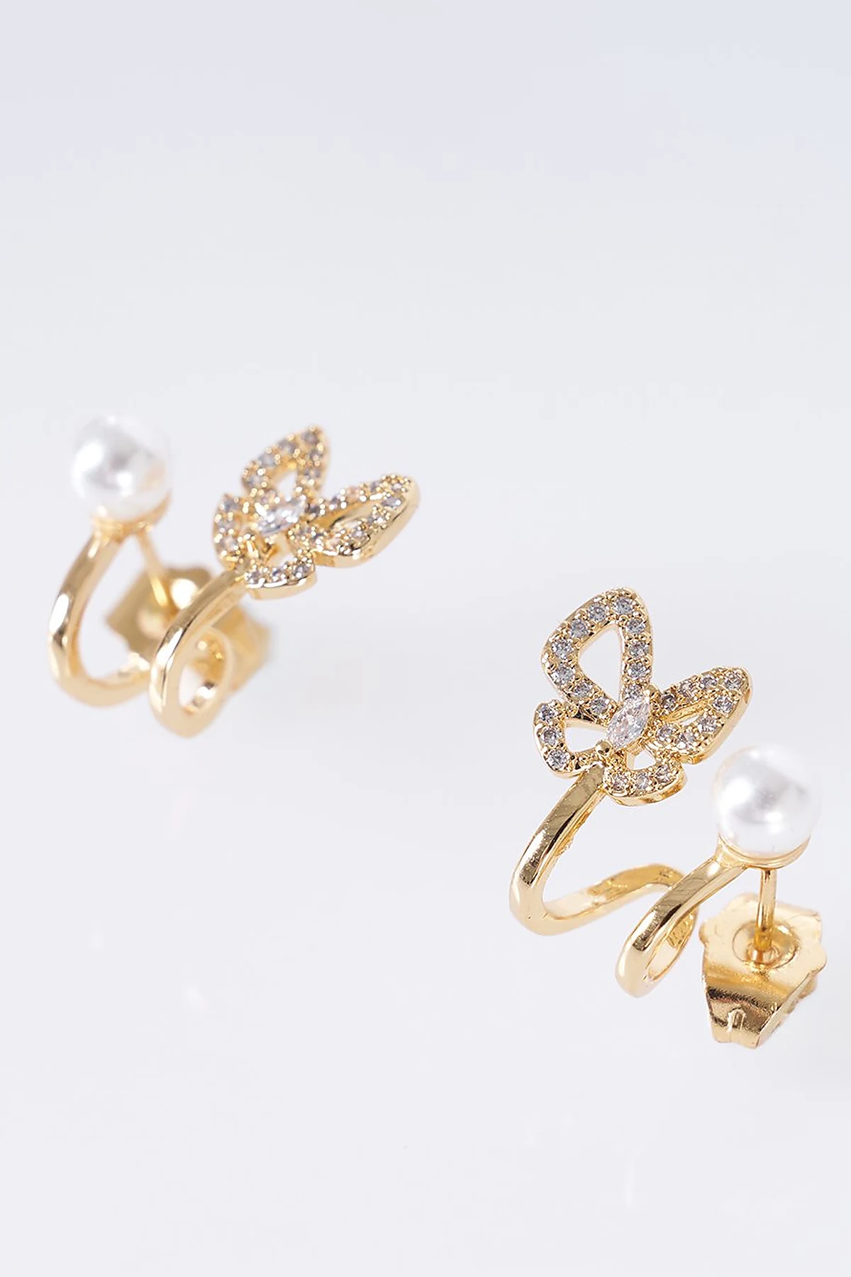 Butterfly Pearl Earrings Gold