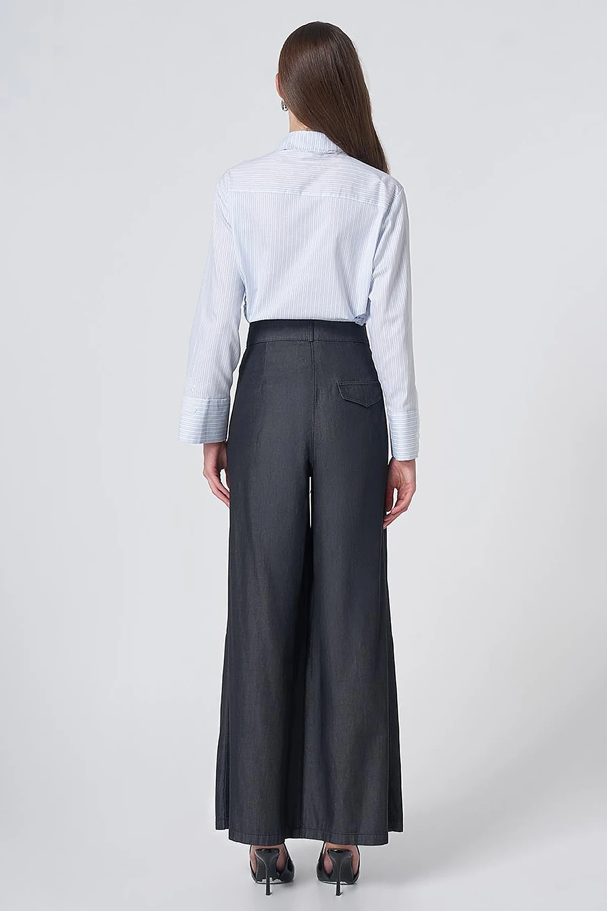 Button Detailed Pleated Trousers Anthracite
