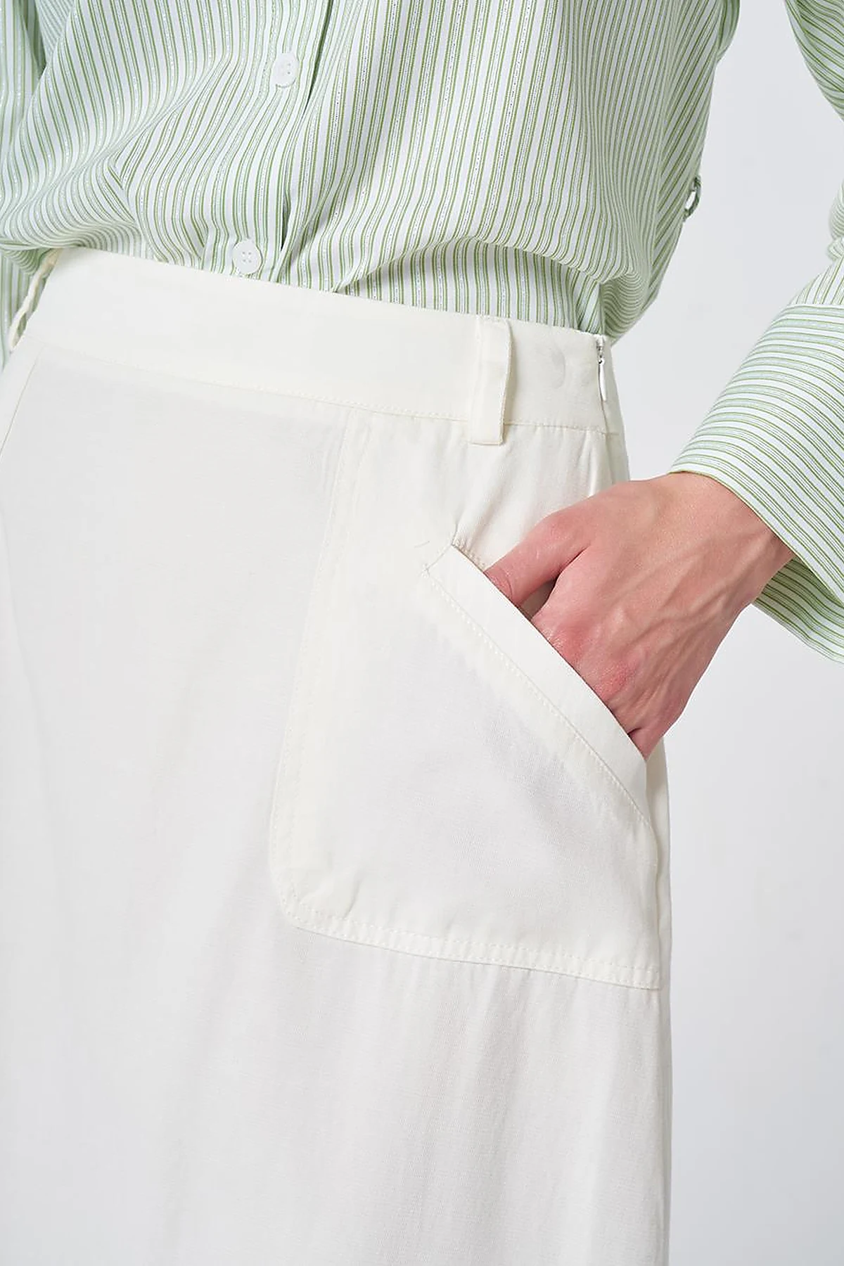 Patch Pocket Non-Denim Skirt Ecru