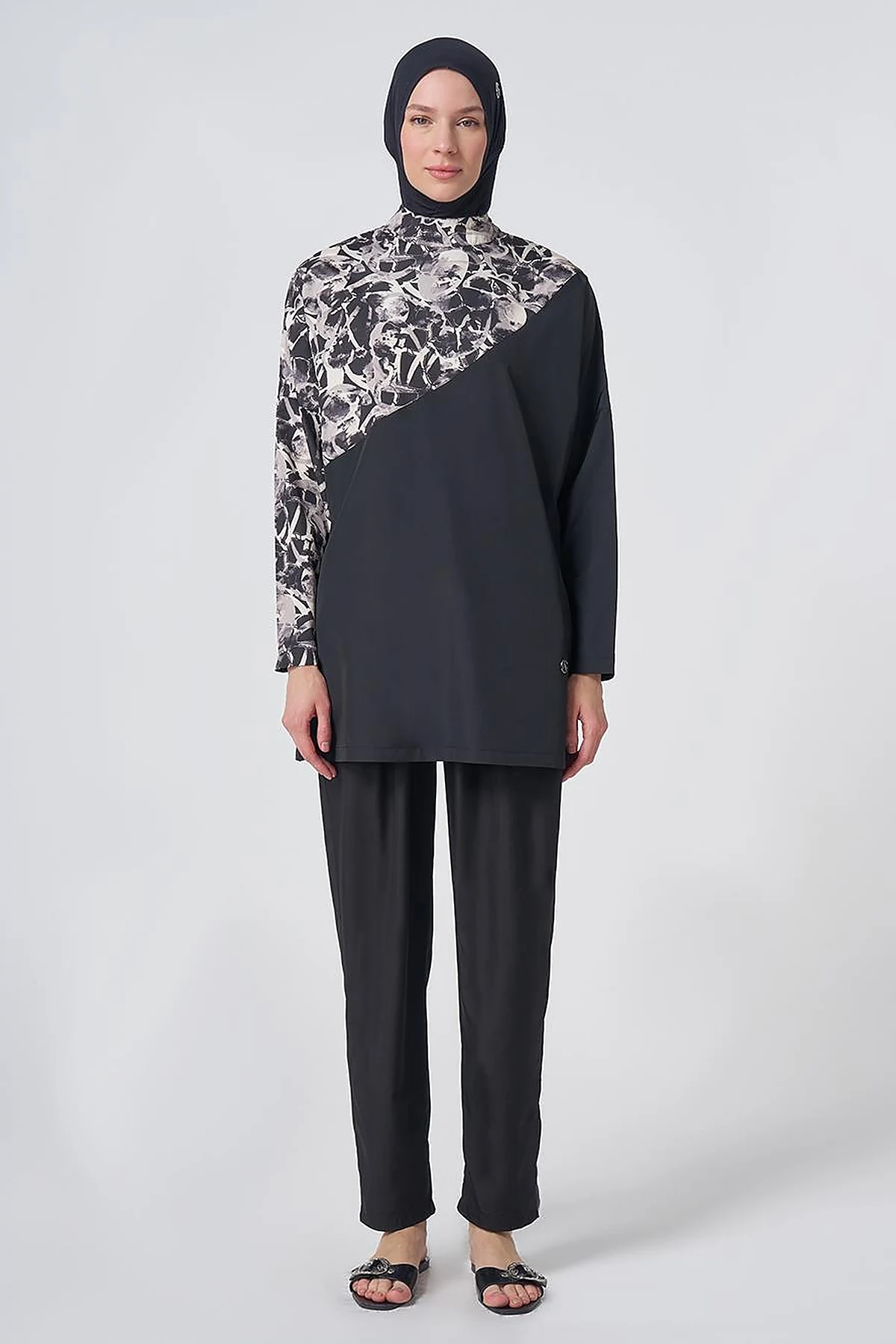Marble Pattern Modest Swimsuit - Black