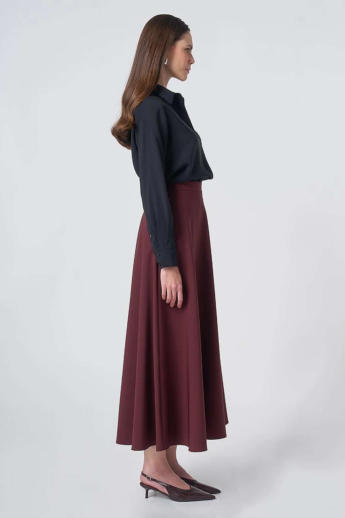 High-Waisted Flared Skirt - Burgundy