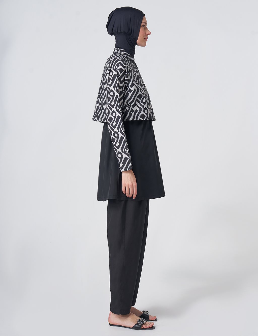 Maze Pattern Modest Swimsuit - Black