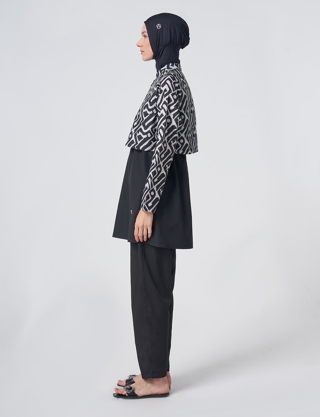 Maze Pattern Modest Swimsuit - Black