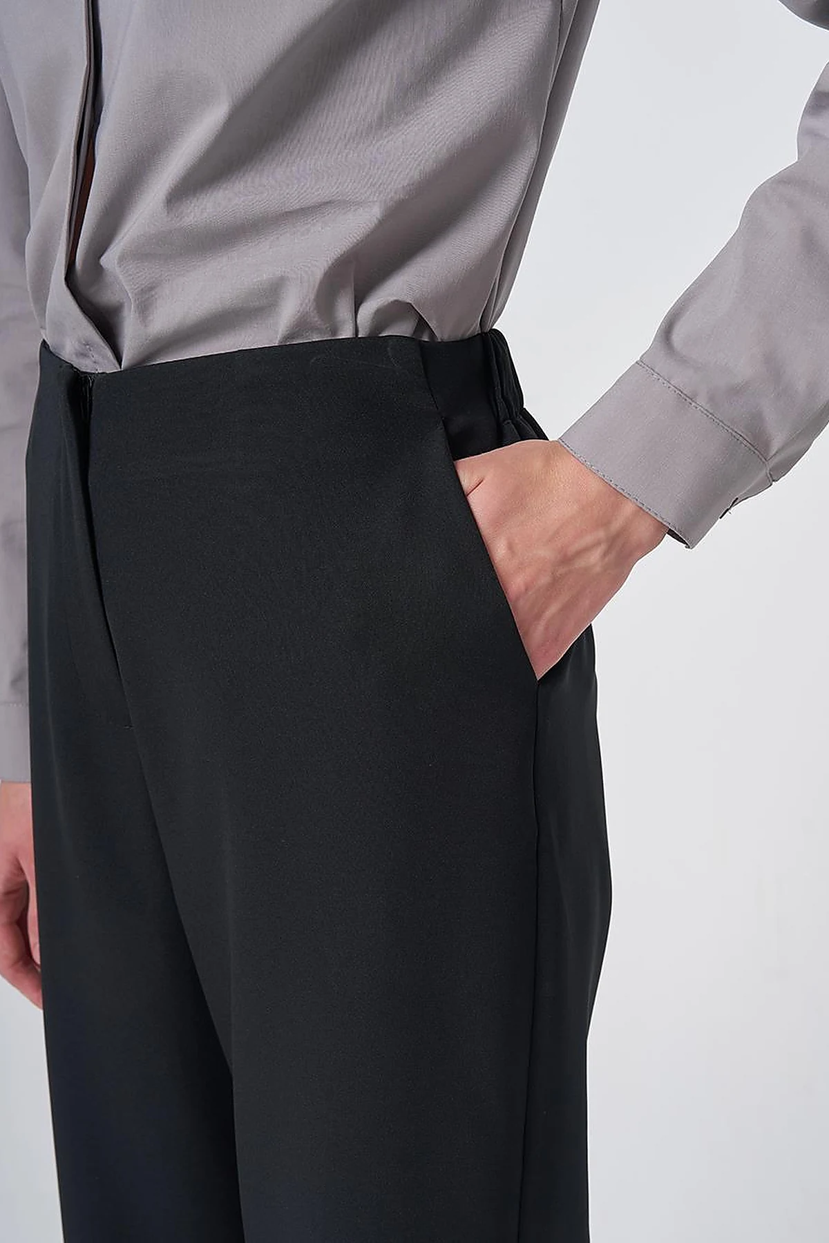 Basic Fabric Trousers - Black