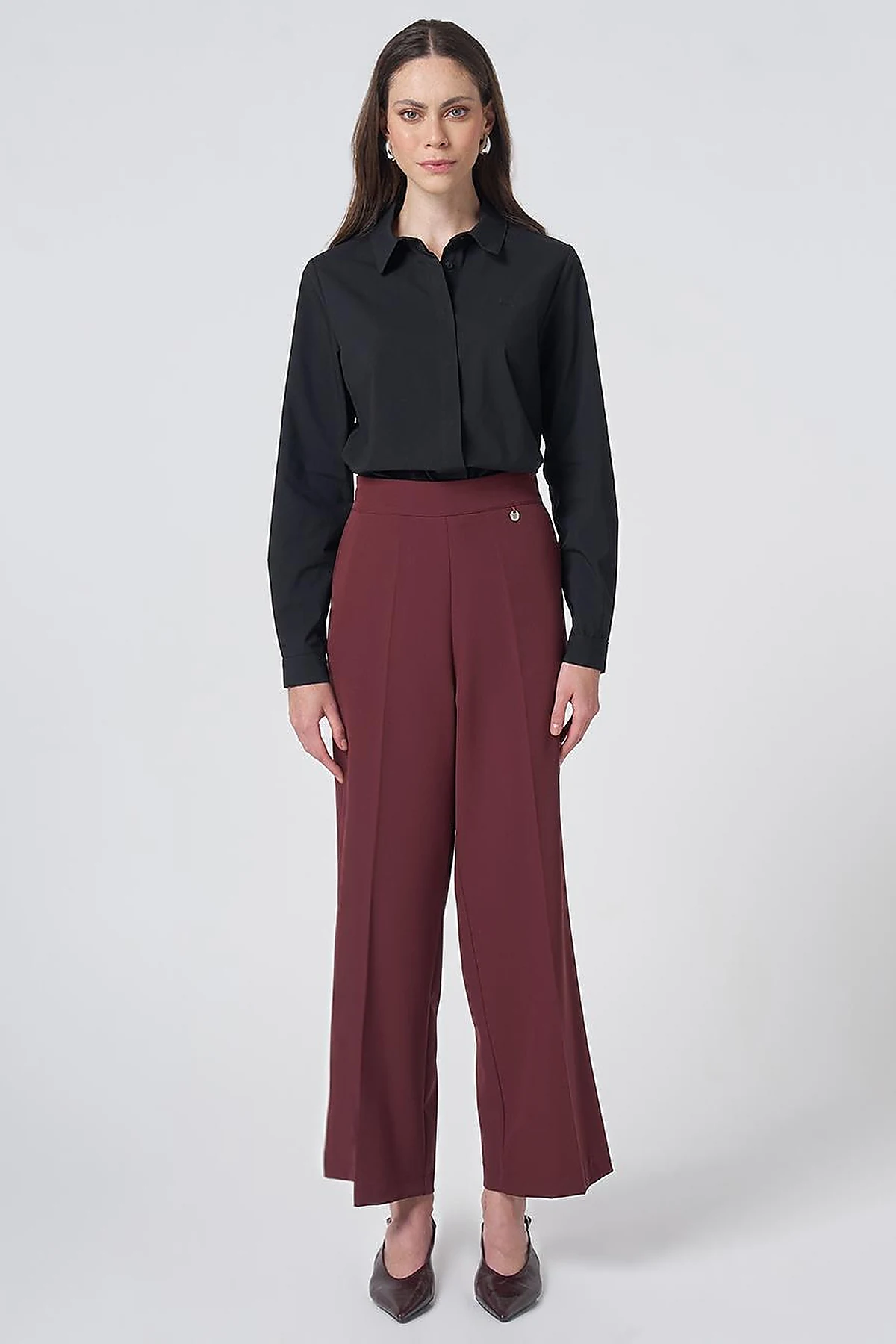 Basic Fabric Trousers with Crease Detail - Burgundy
