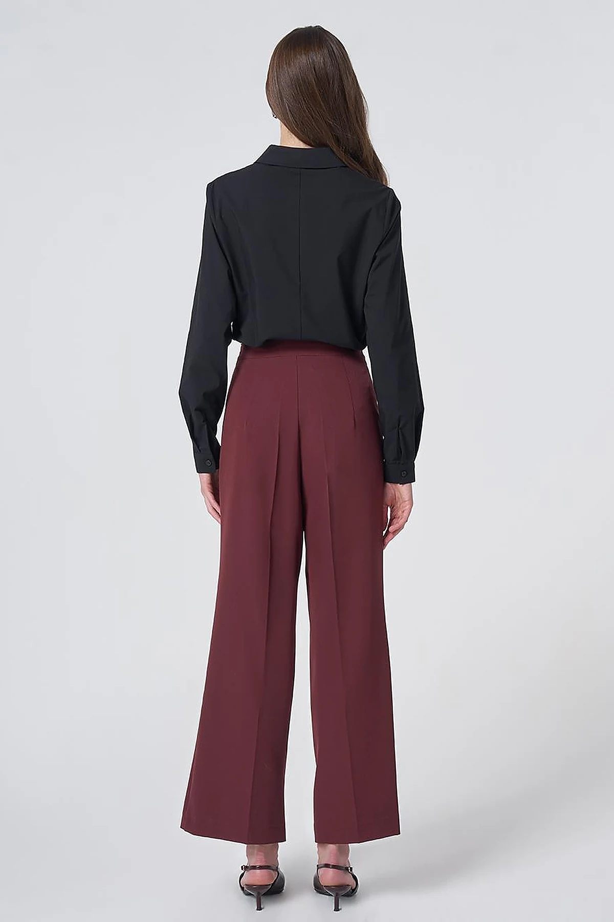 Basic Fabric Trousers with Crease Detail - Burgundy