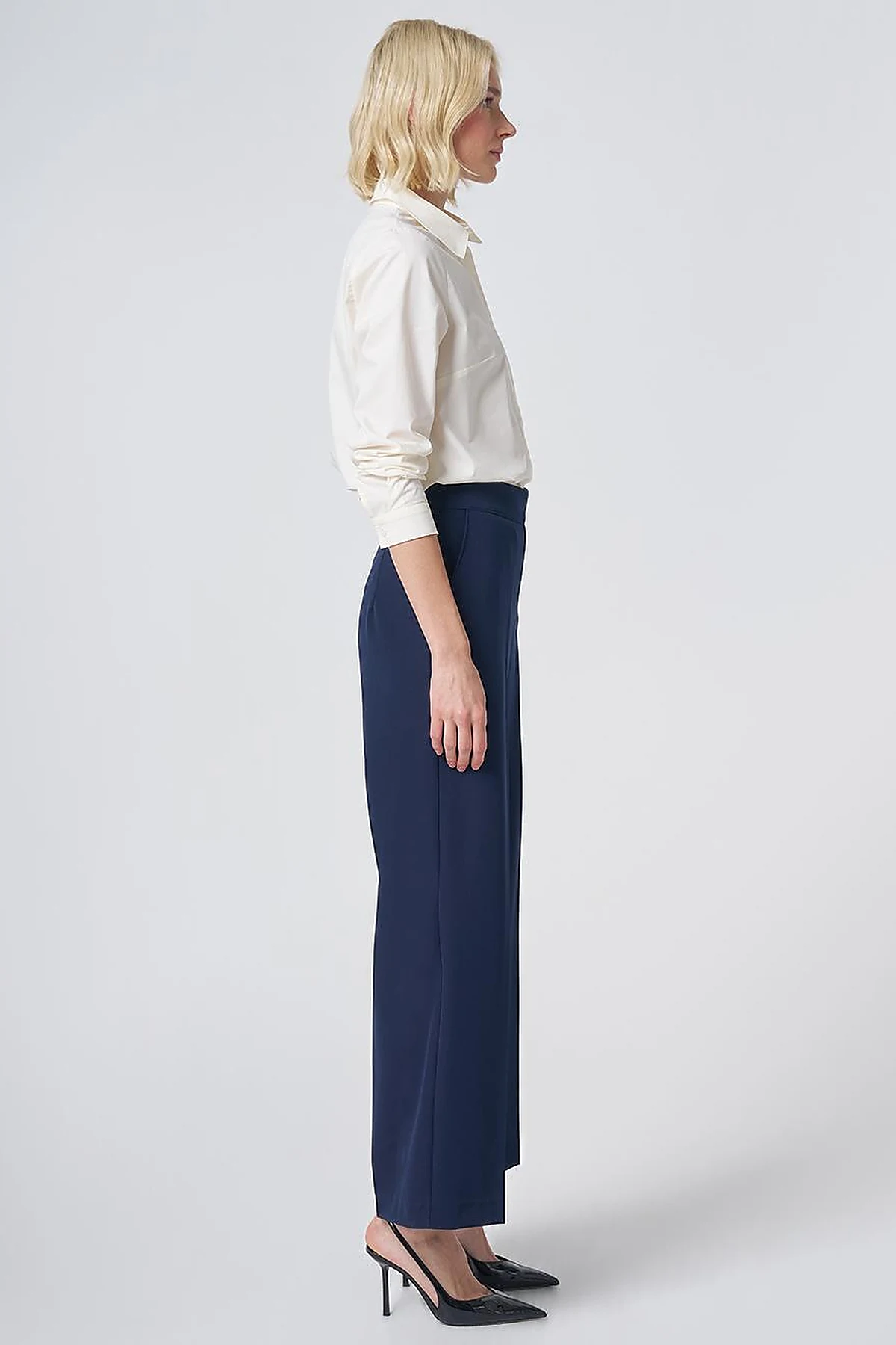 Basic Fabric Trousers with Crease Detail - Navy